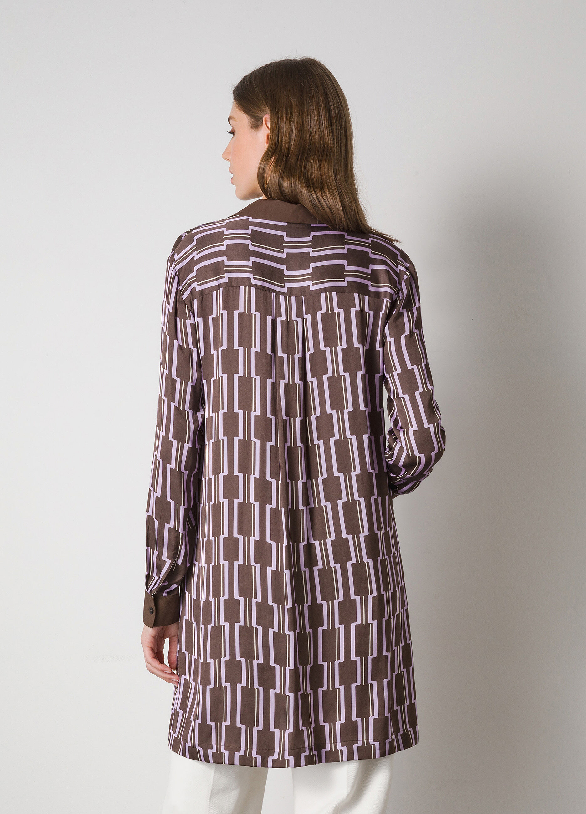 Short dress with geometric pattern