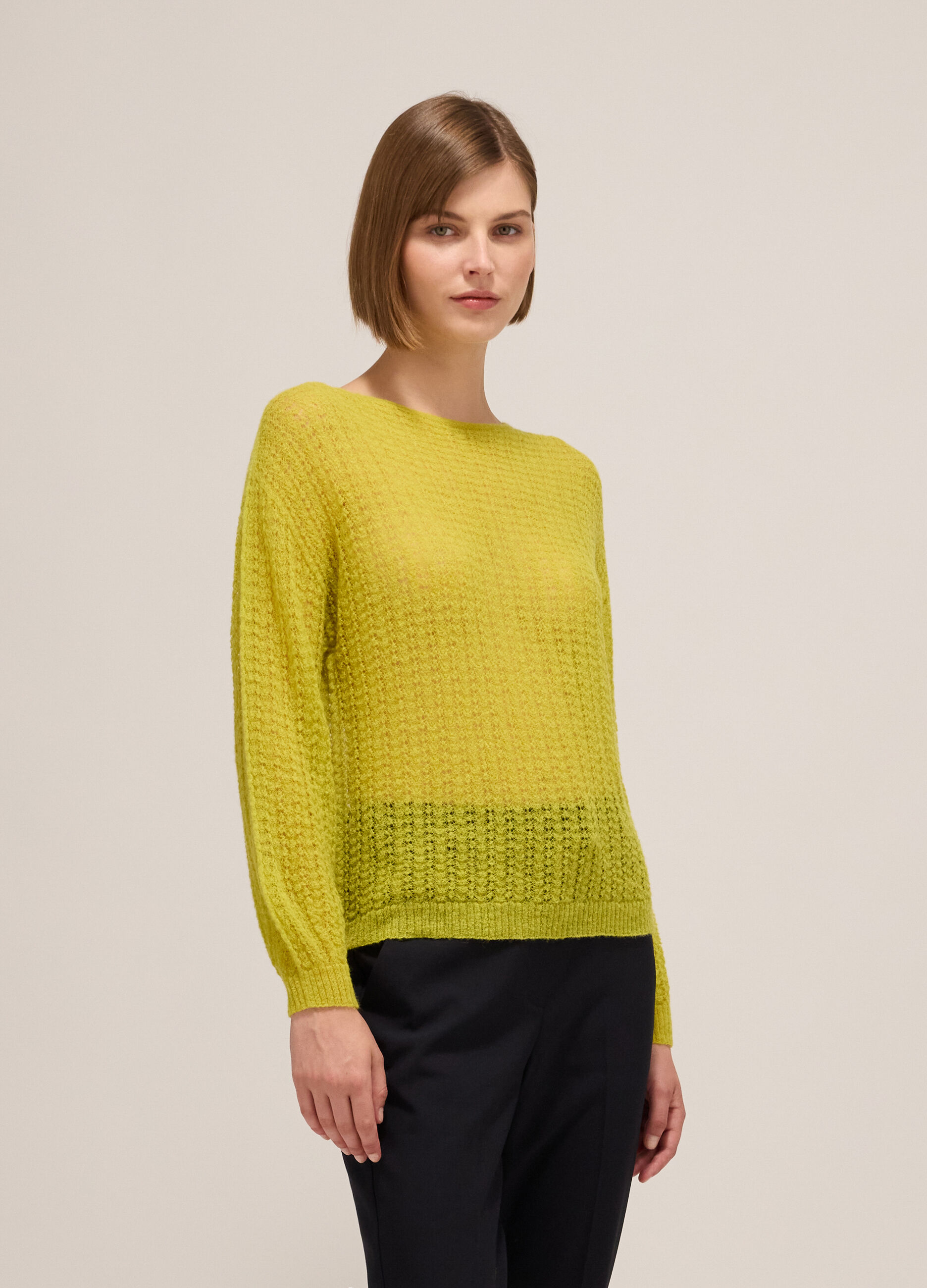Knitted sweater with long sleeves