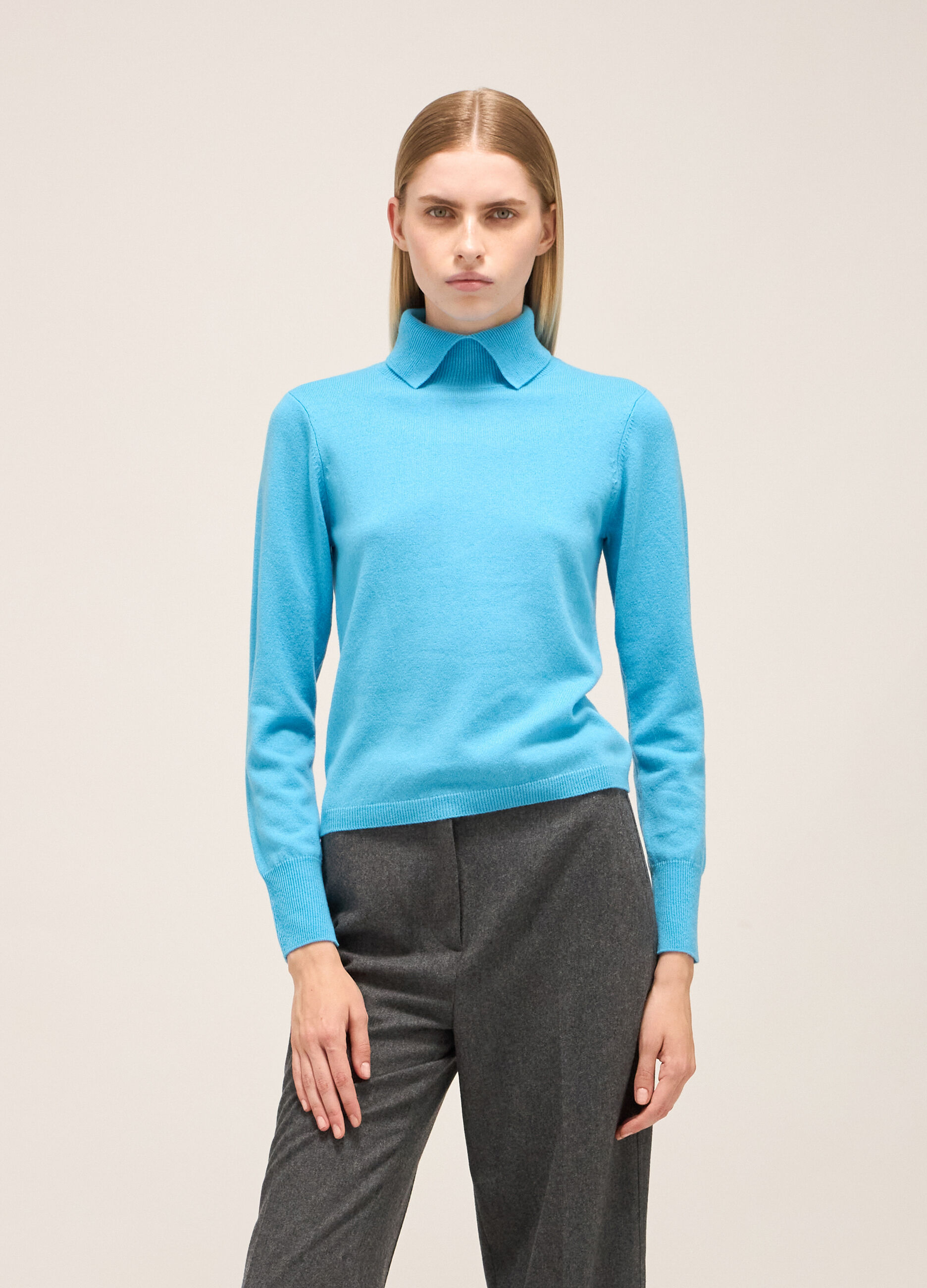 Knitted turtleneck in merino wool