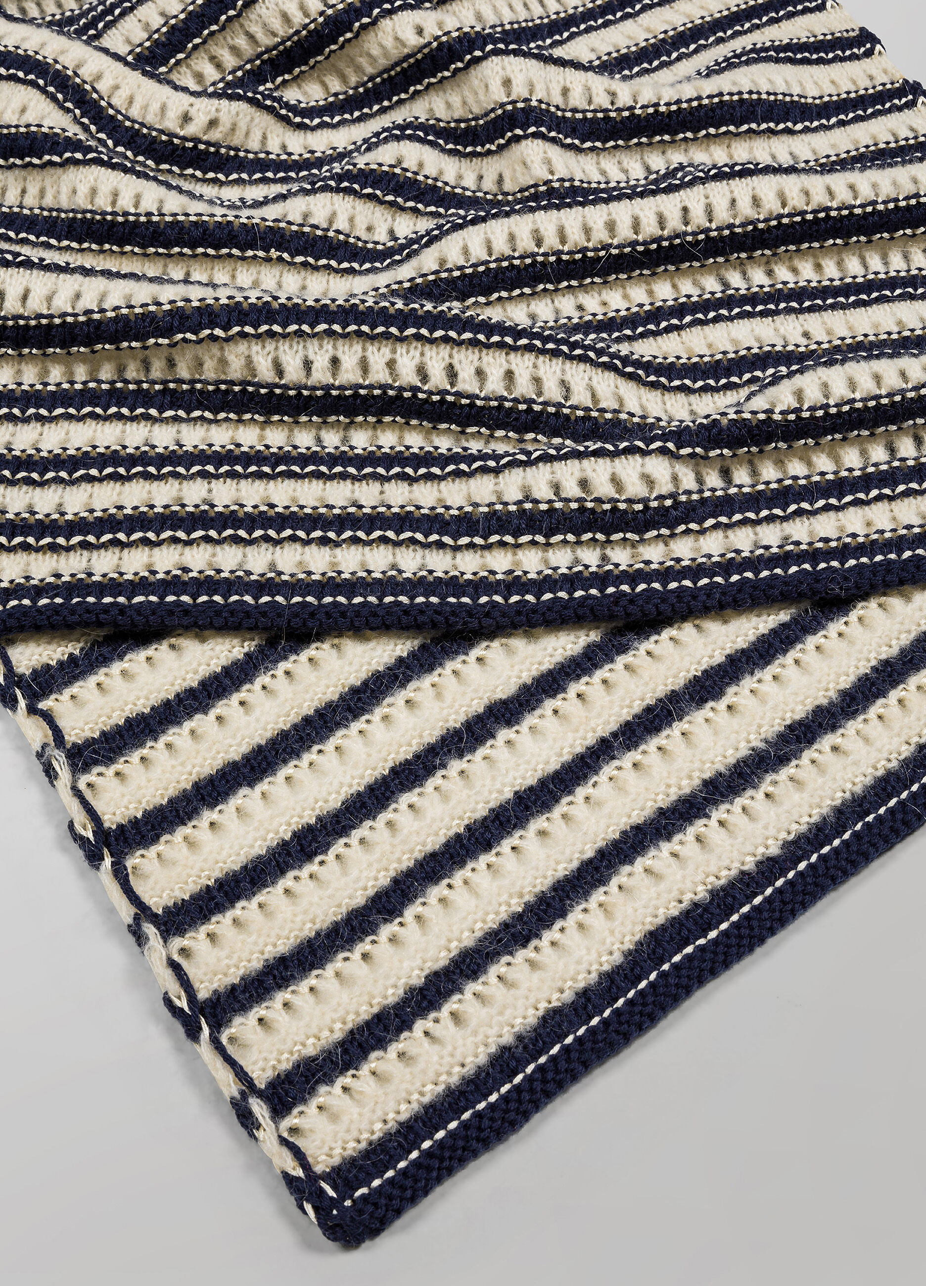 Wool and mohair blend tricot scarf_2