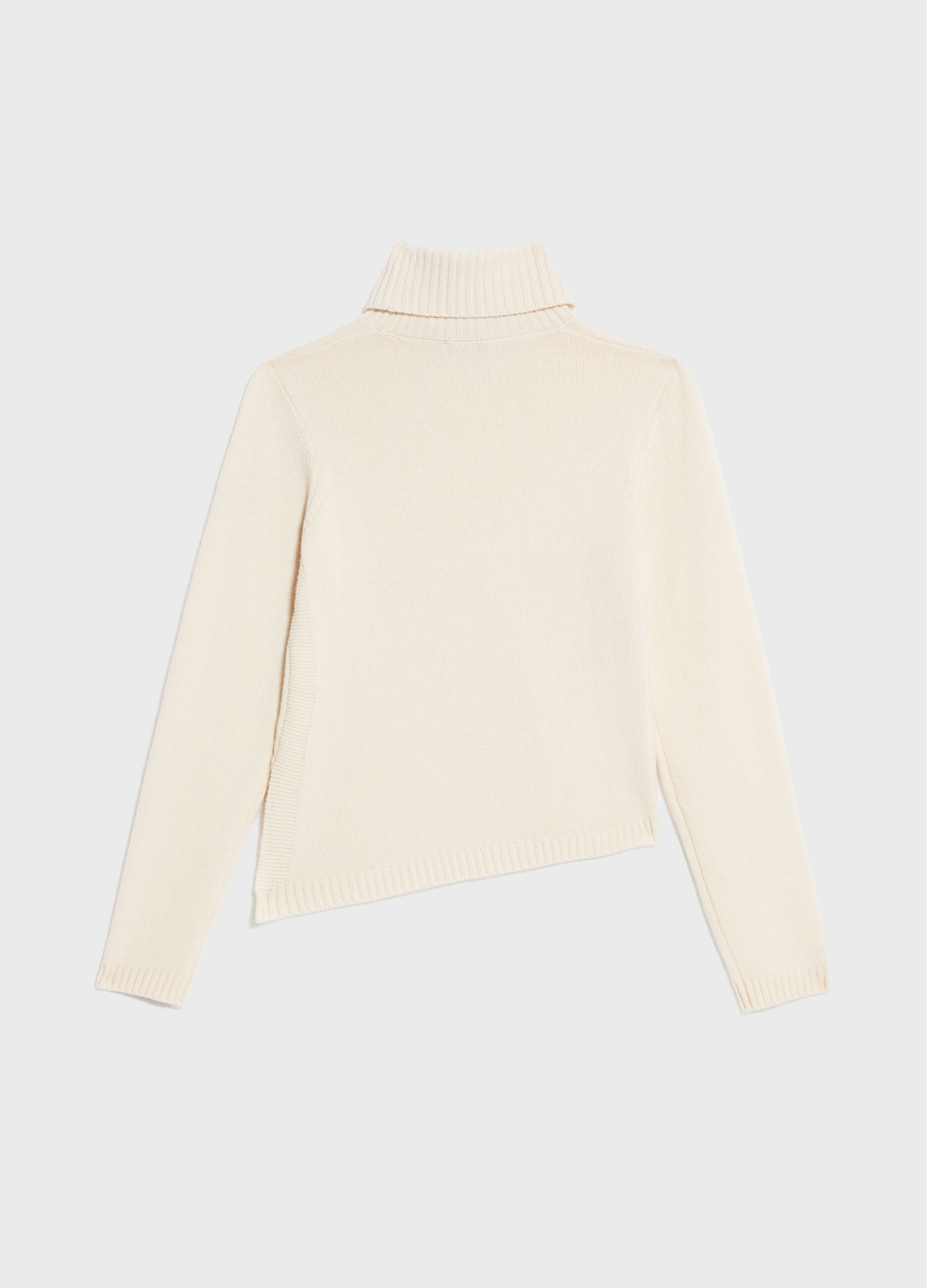 Knitted turtleneck in wool and cashmere