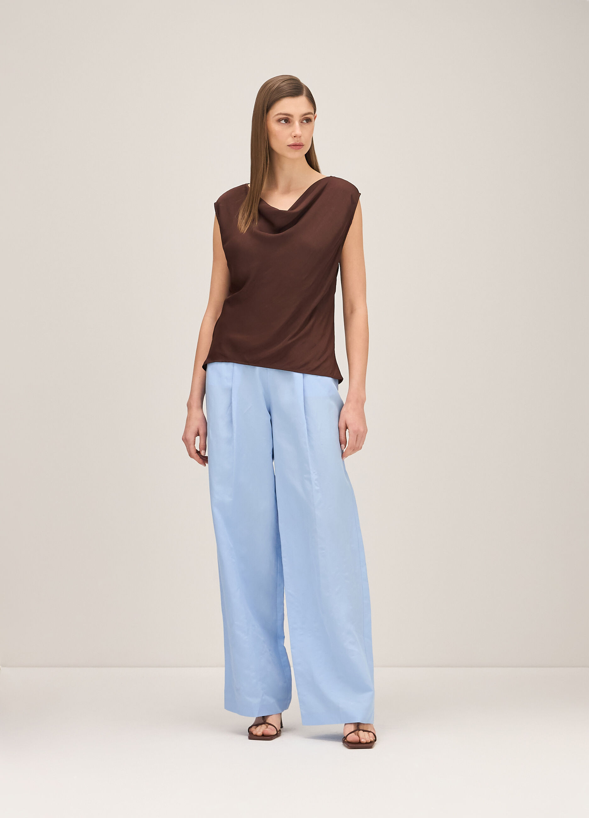 Wide-leg trousers in lyocell and linen_0