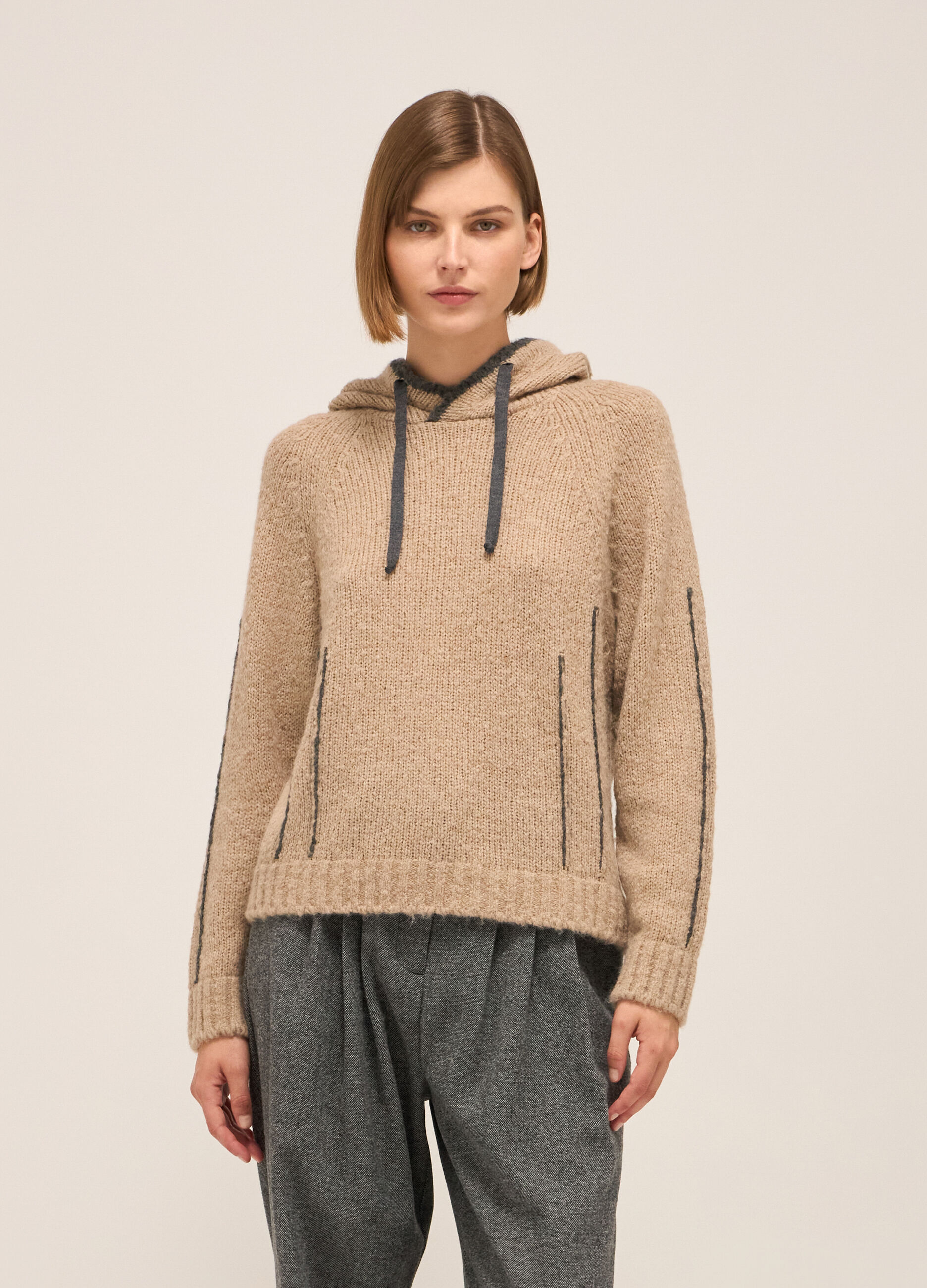 Sweat à capuche en tricot