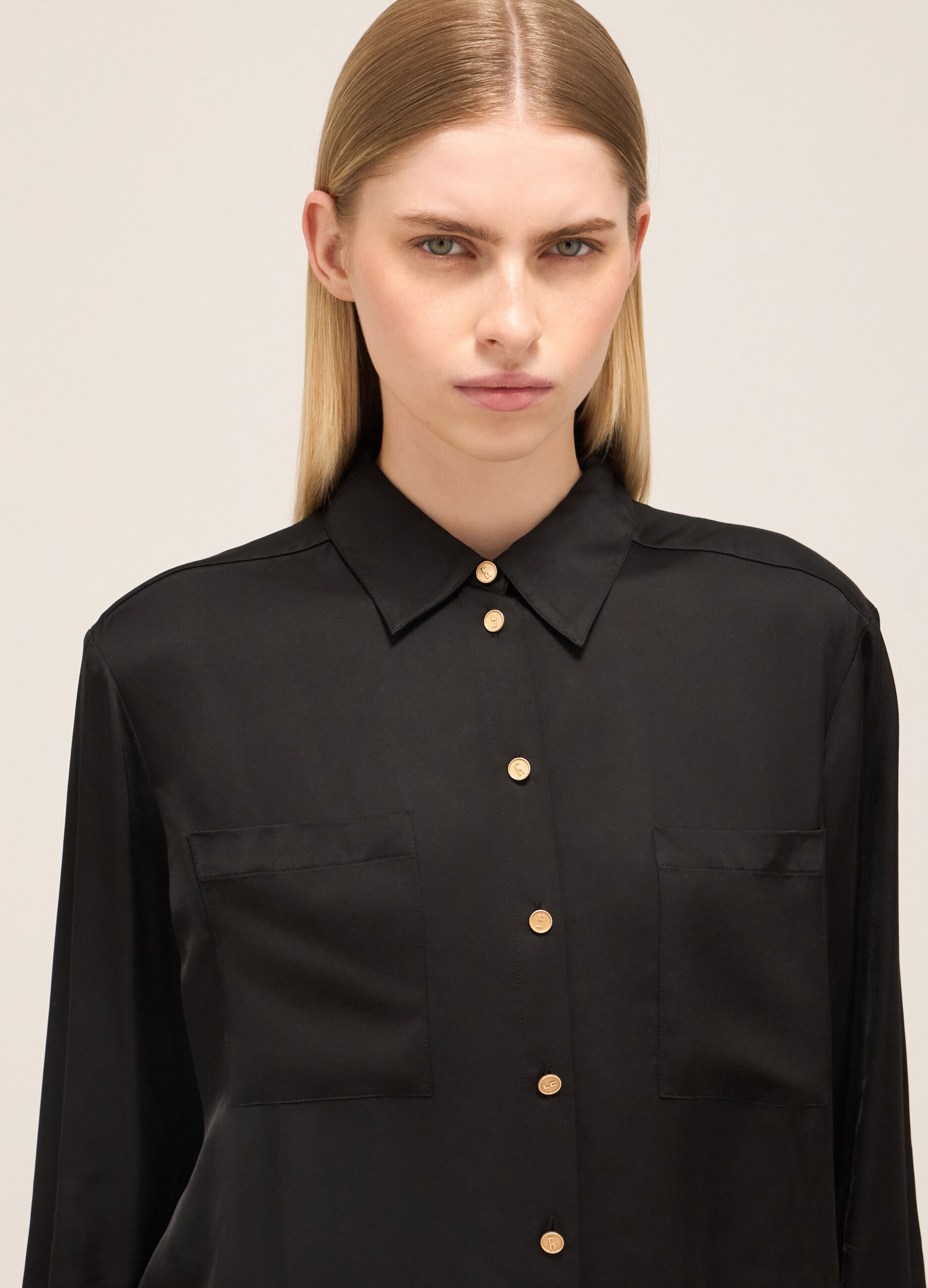 Viscose shirt with pockets