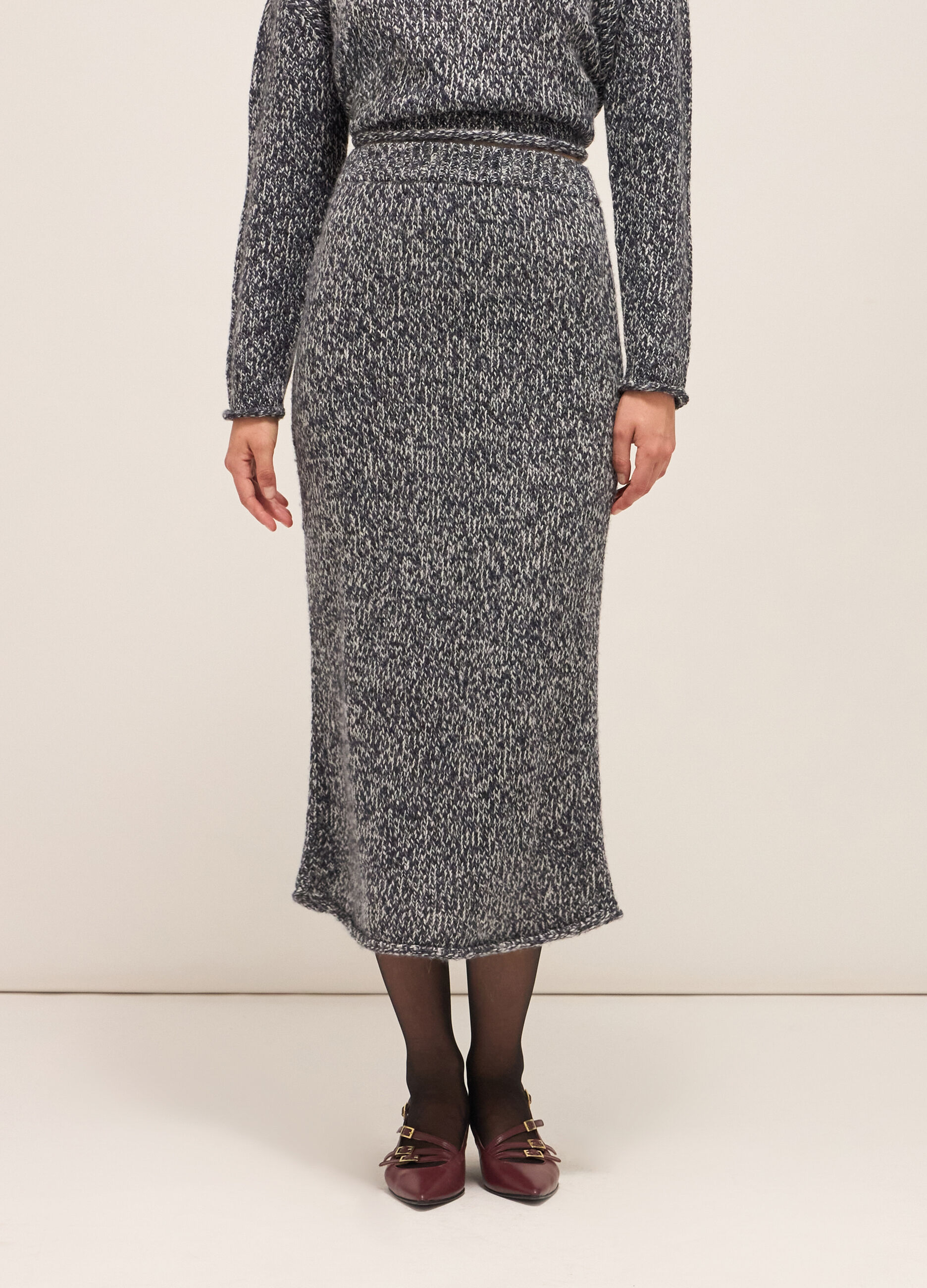 Longuette skirt in mélange knit
