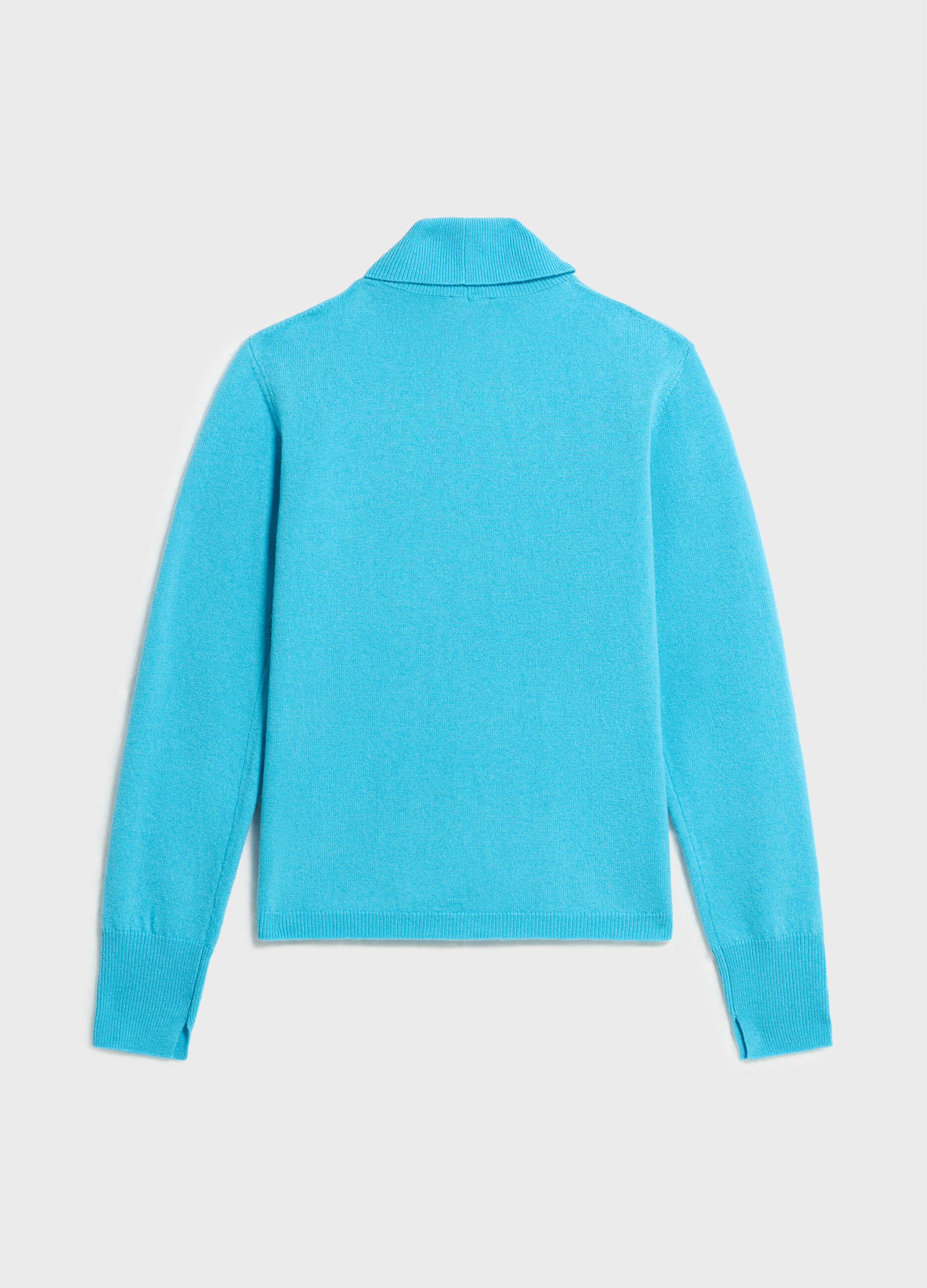 Knitted turtleneck in merino wool