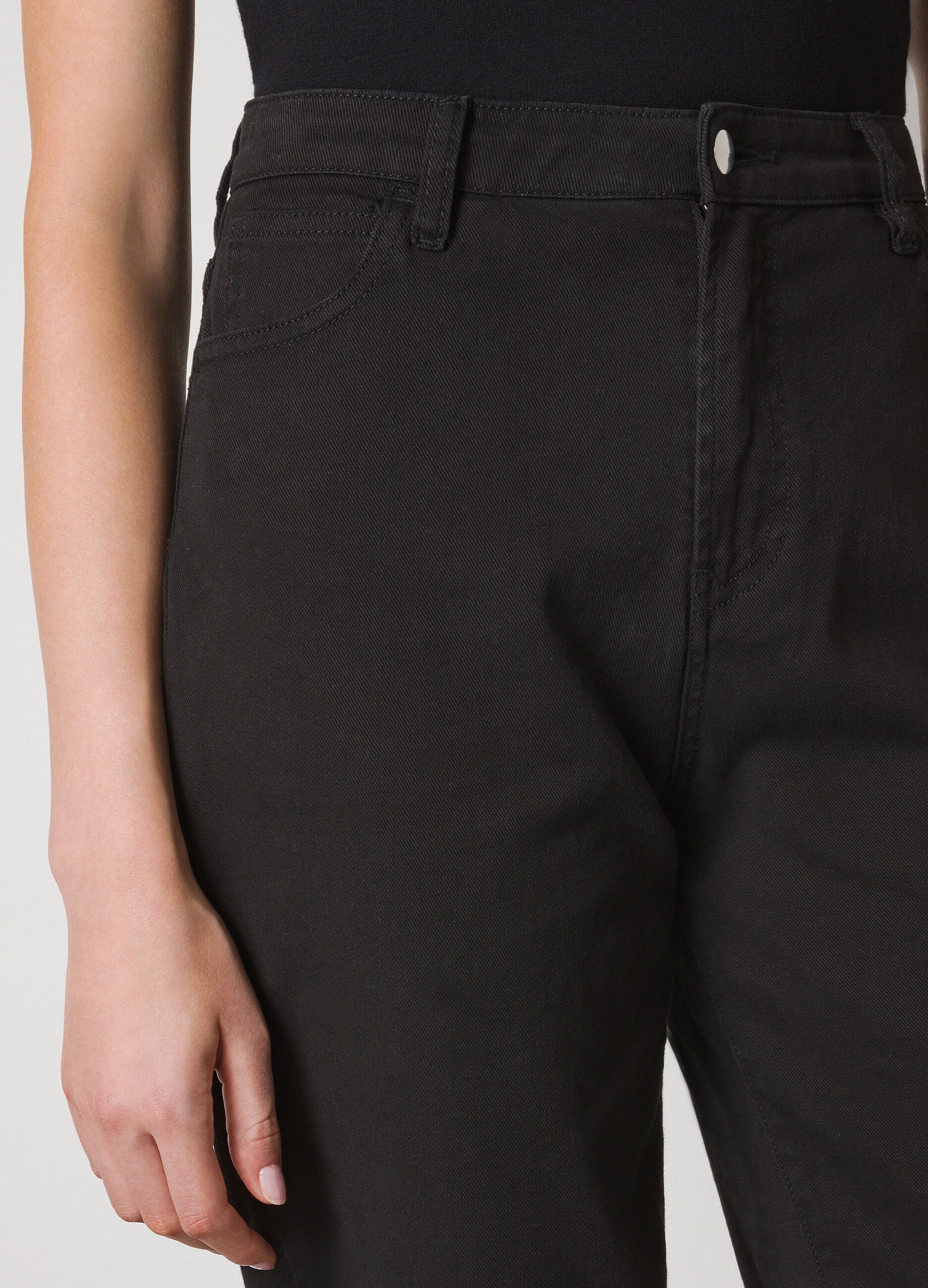 Stretch cotton slouchy denims_2