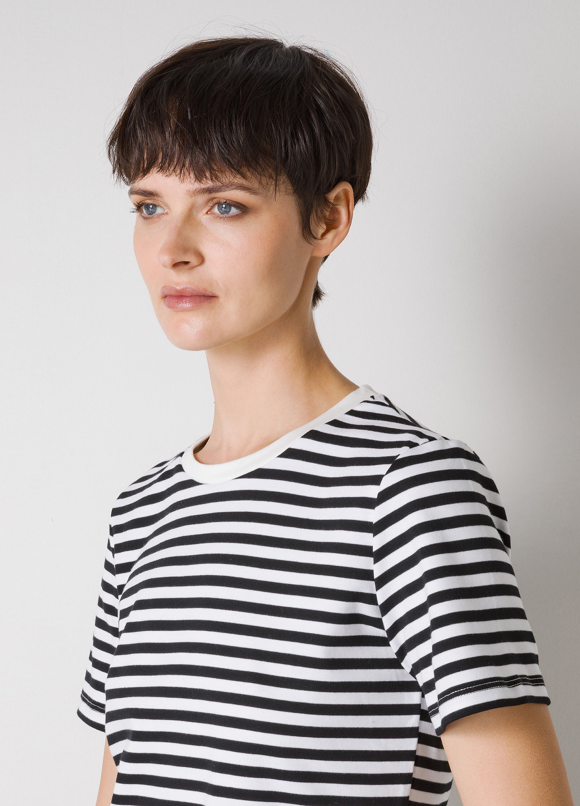 Black and white stripe 100% cotton T-shirt_2
