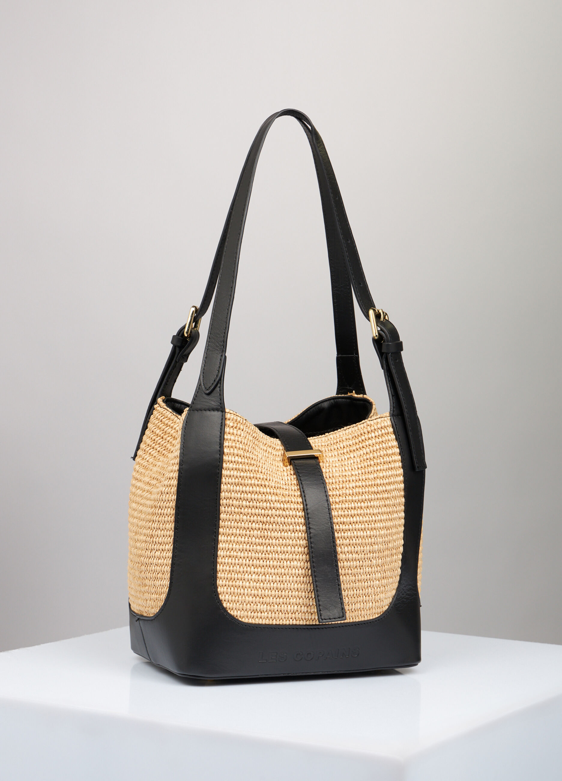 Bag in real leather and raffia