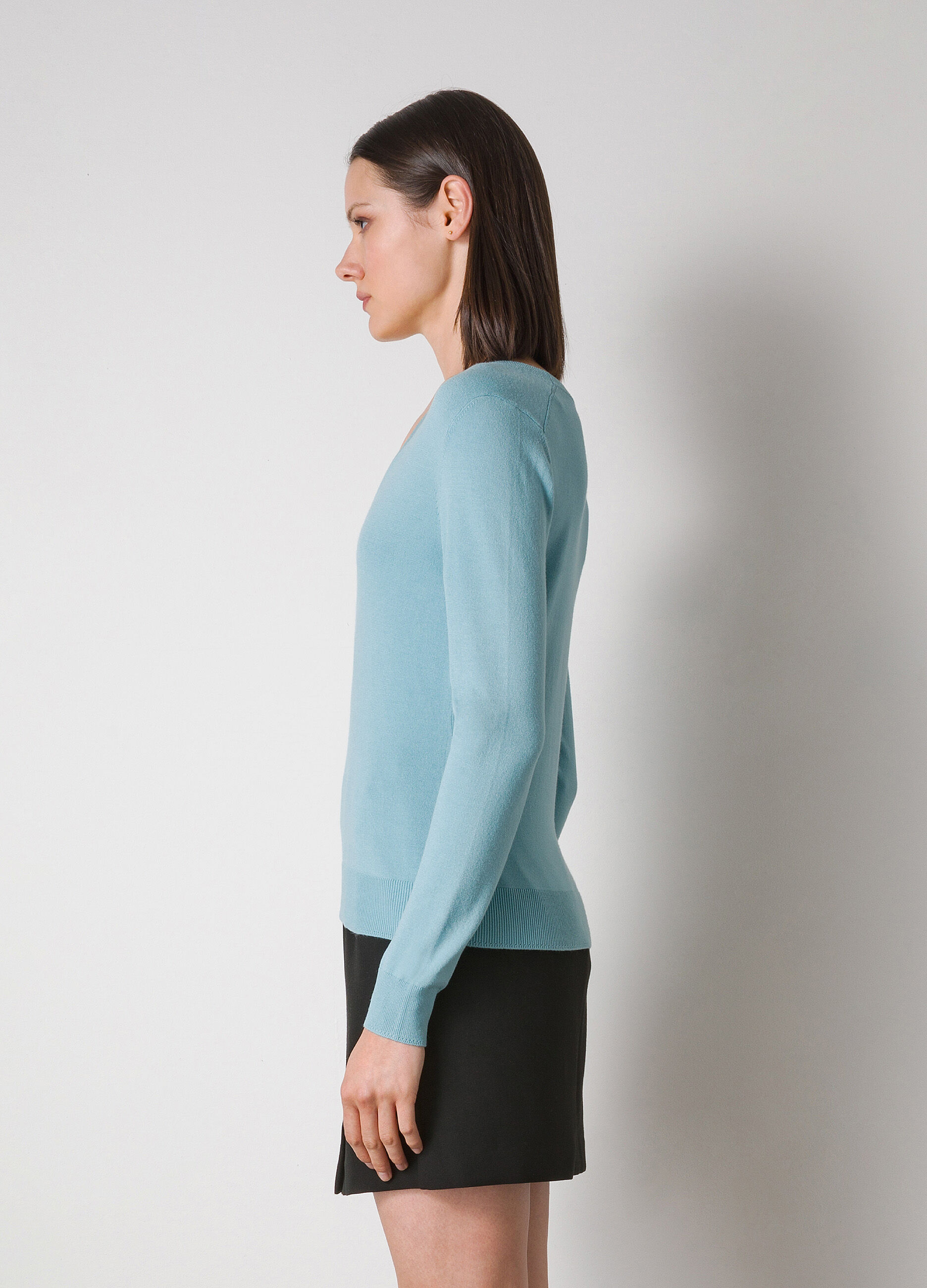 V-neck tricot