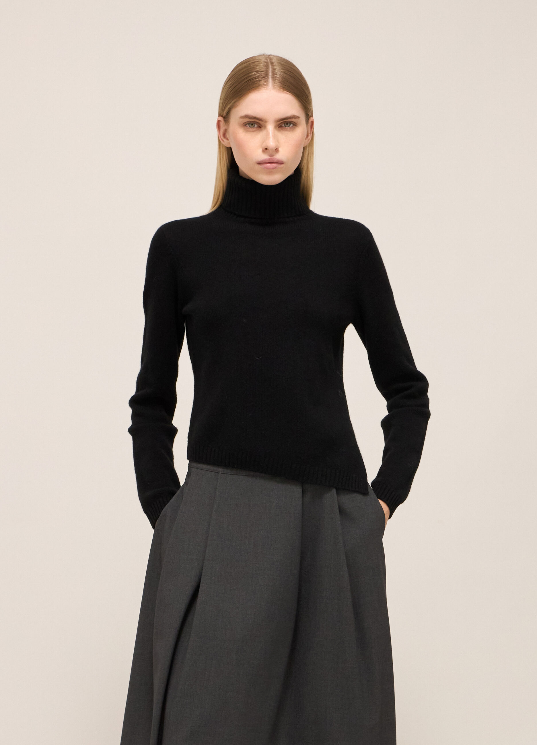 Knitted turtleneck in wool and cashmere