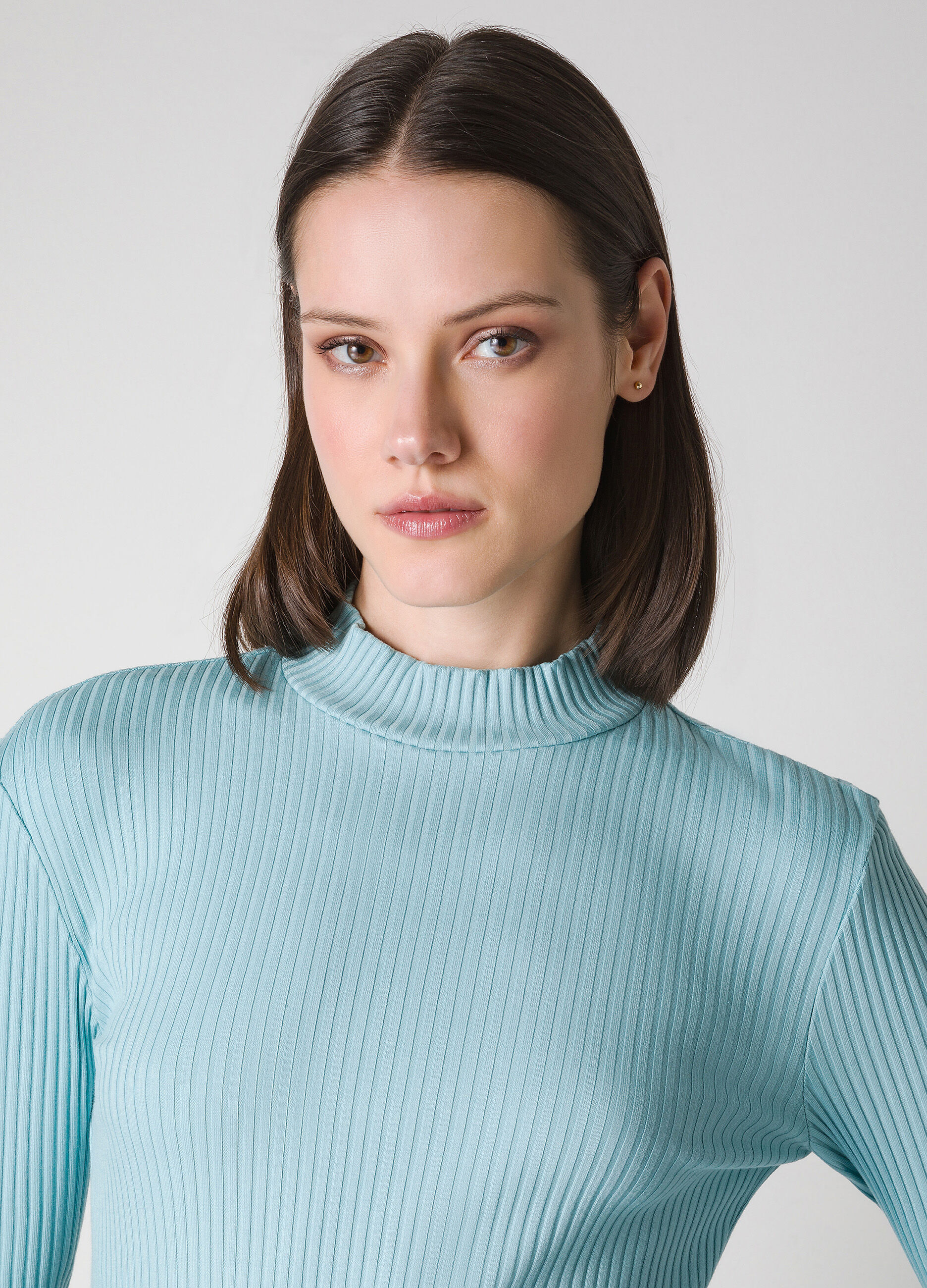 Long-sleeved T-shirt in ribbed stretch cotton_2