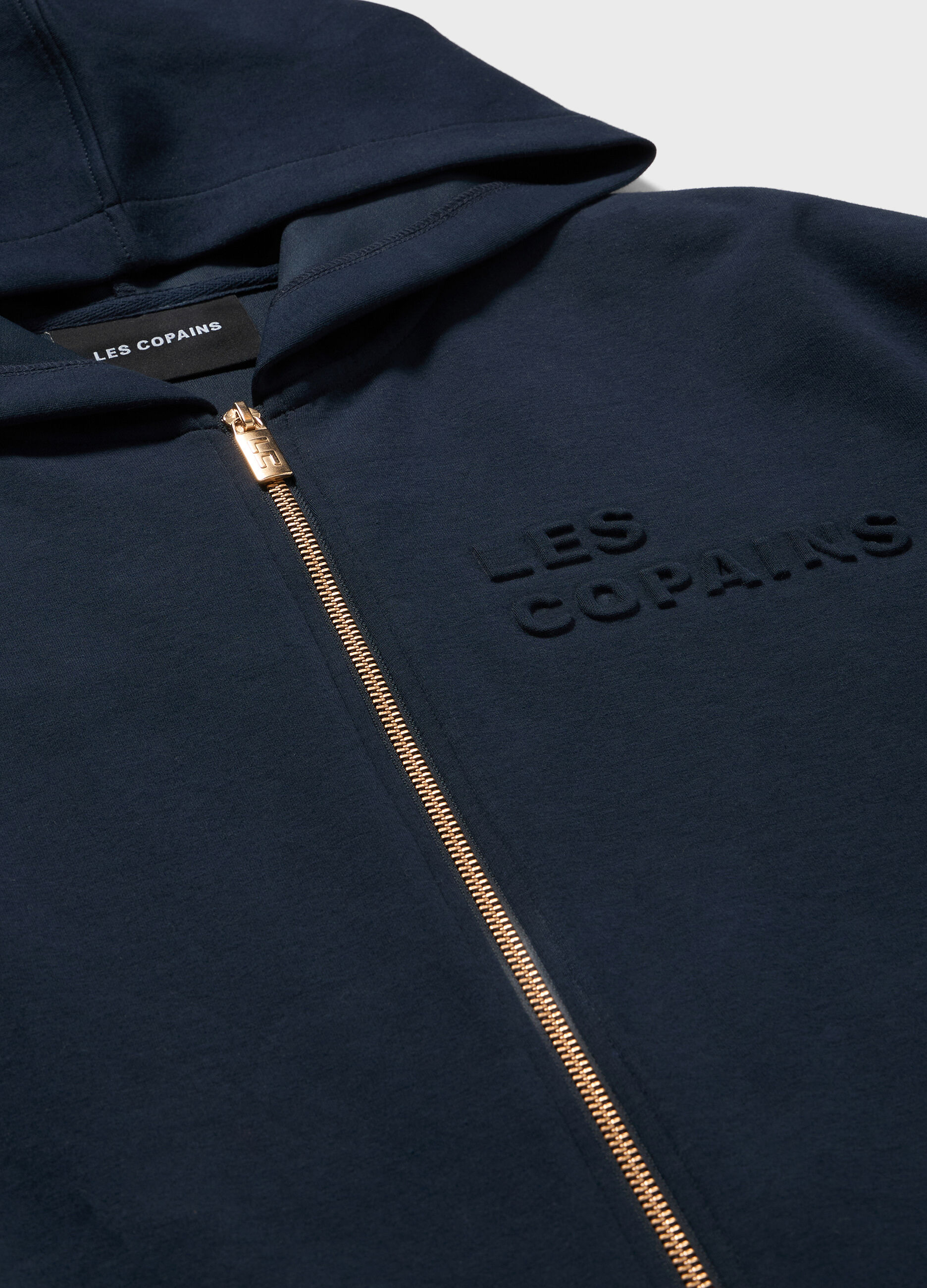 Sweatshirt with hood and zip fastening