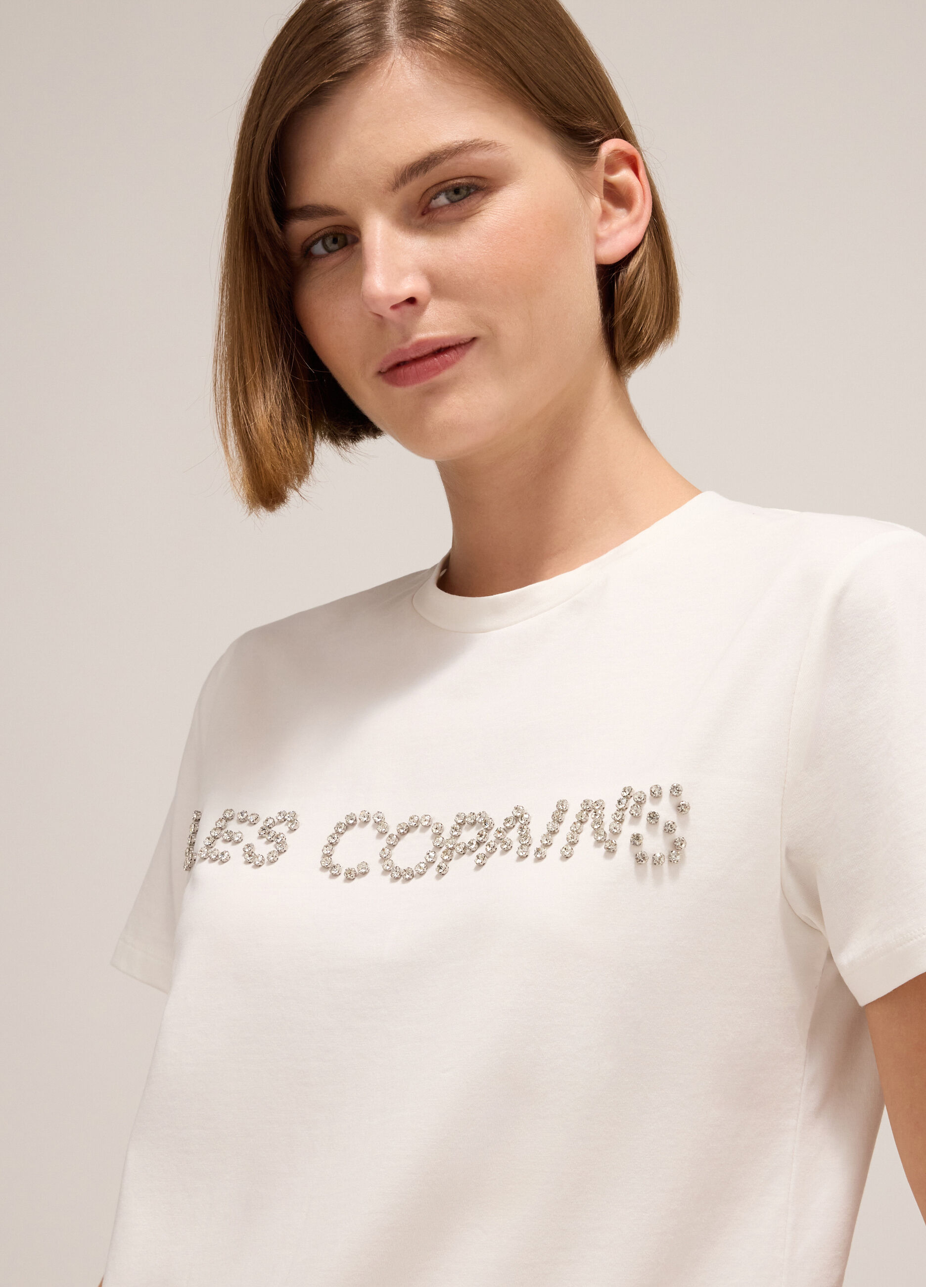 T-shirt à manches courtes avec strass