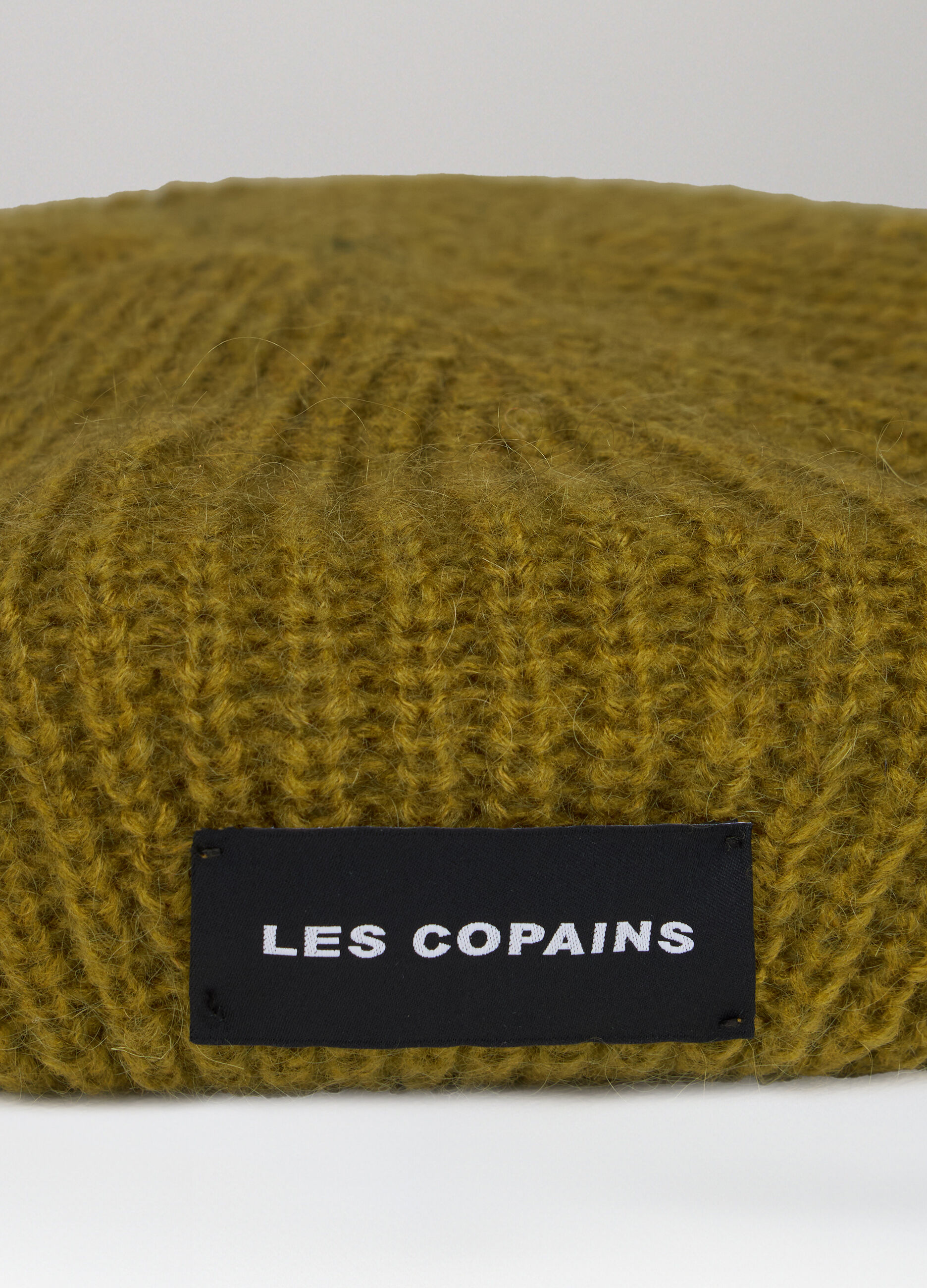 French beret in mohair and acrylic blend