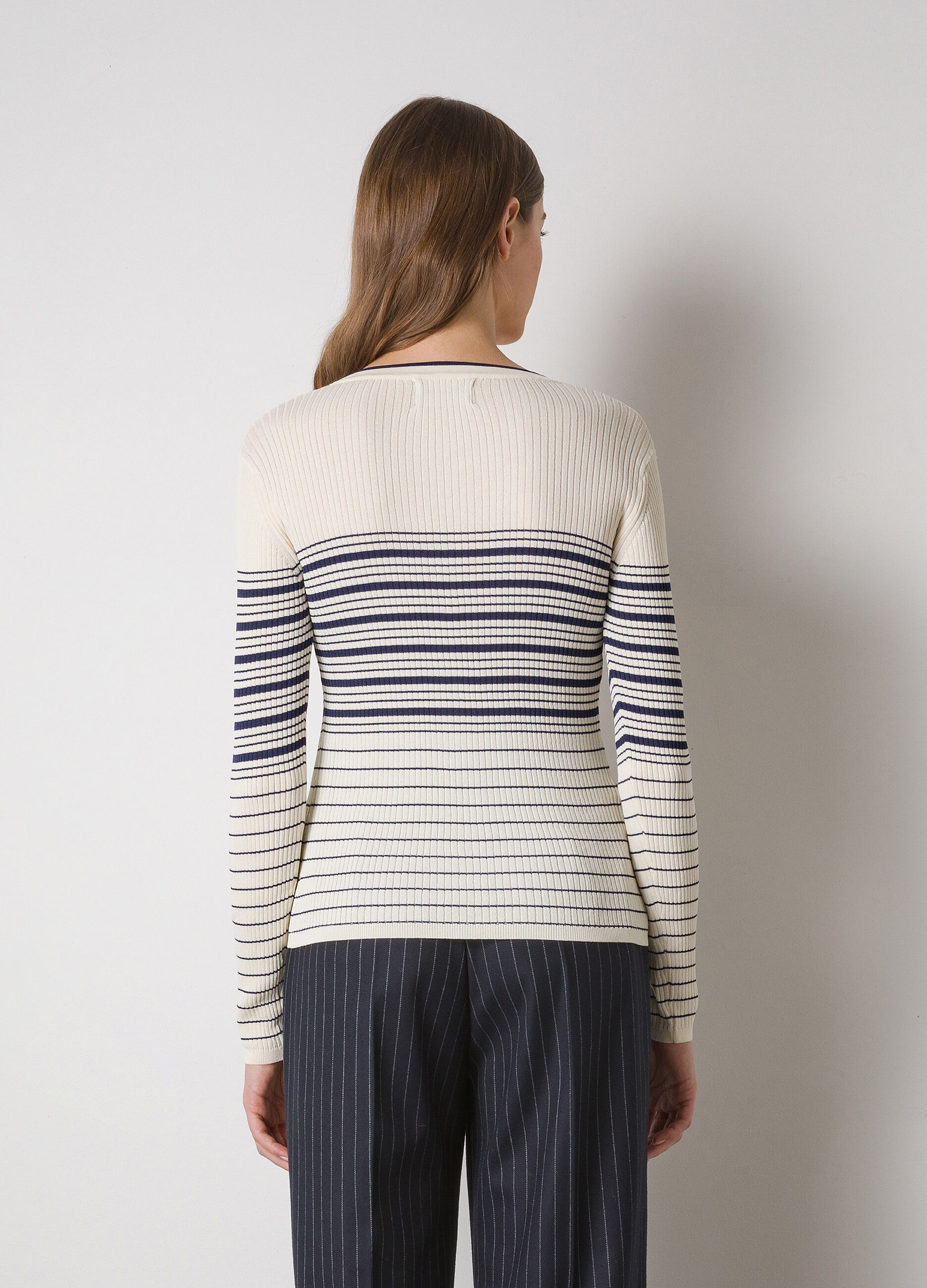 Striped ribbed tricot with buttons