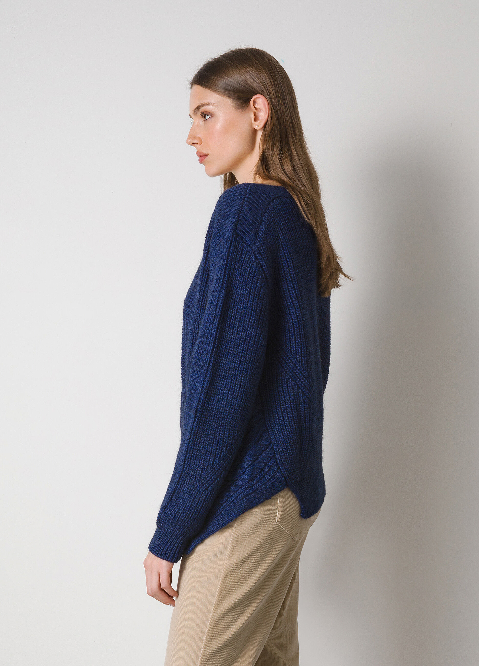 Tricot in wool and alpaca blend with cable design _3