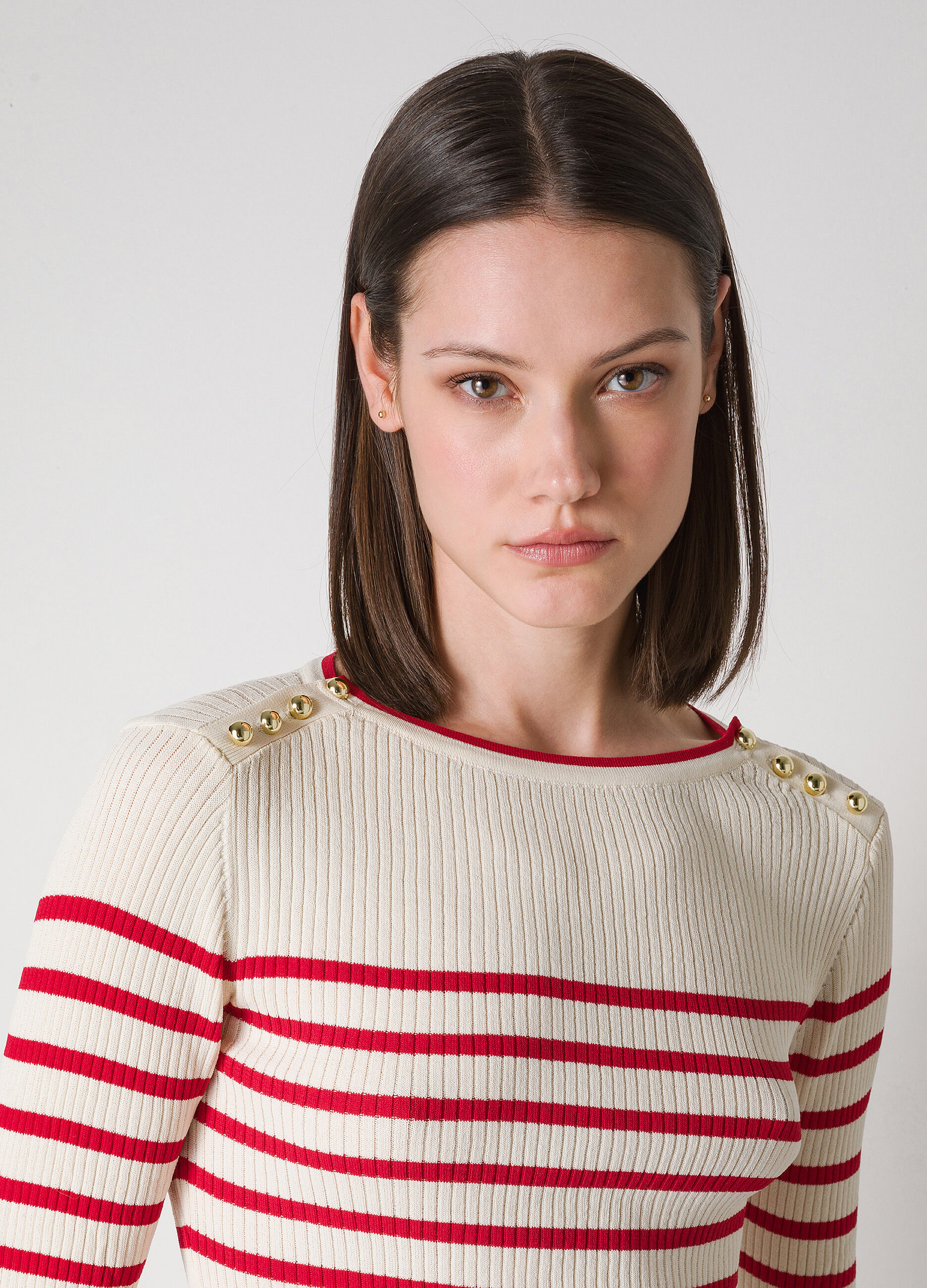 Striped ribbed tricot with buttons