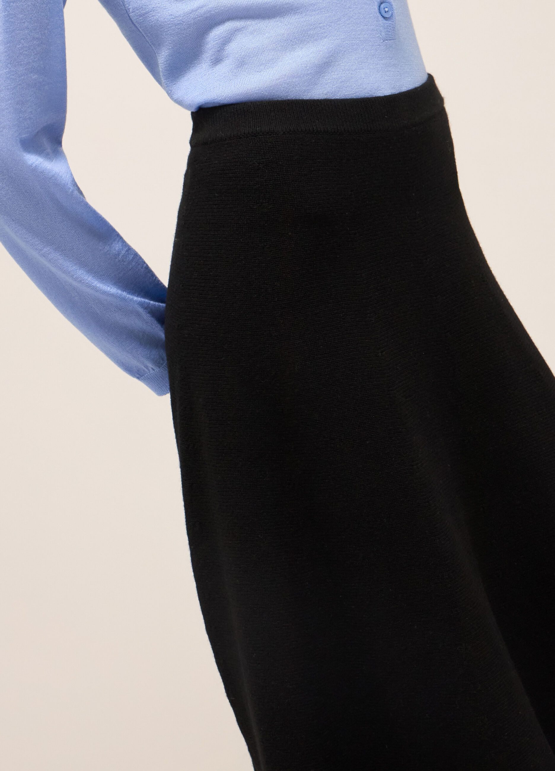 Midi skirt in wool blend knit