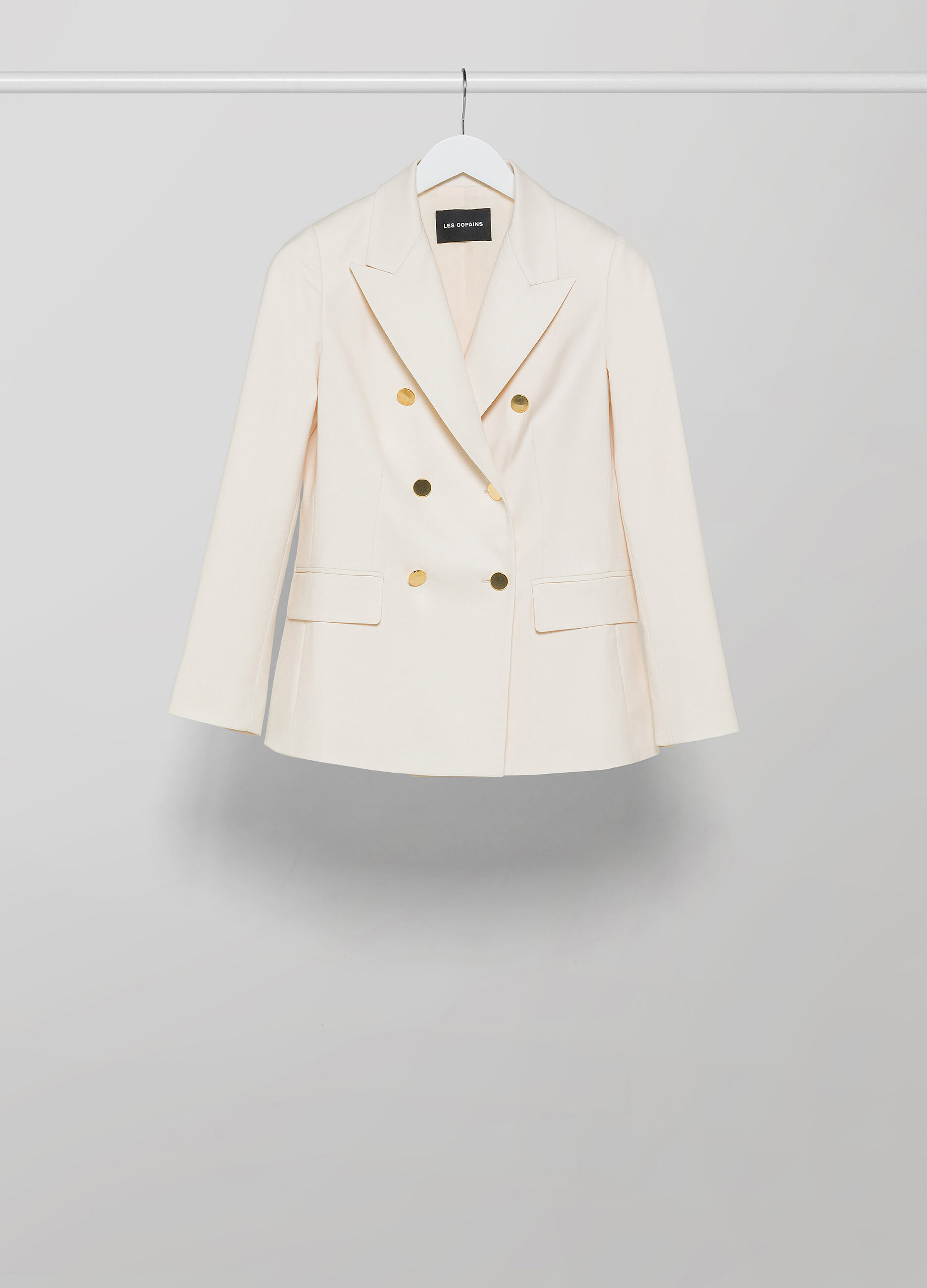 White double-breasted blazer_4