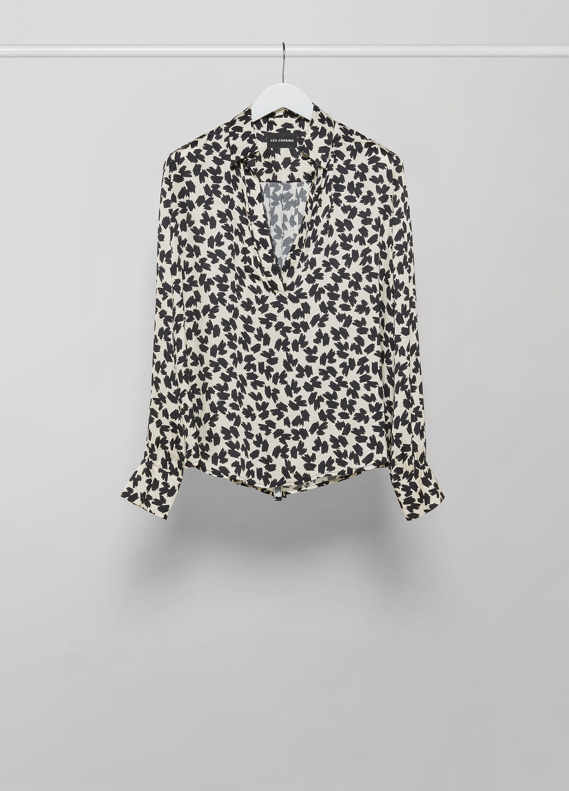V-neck blouse 