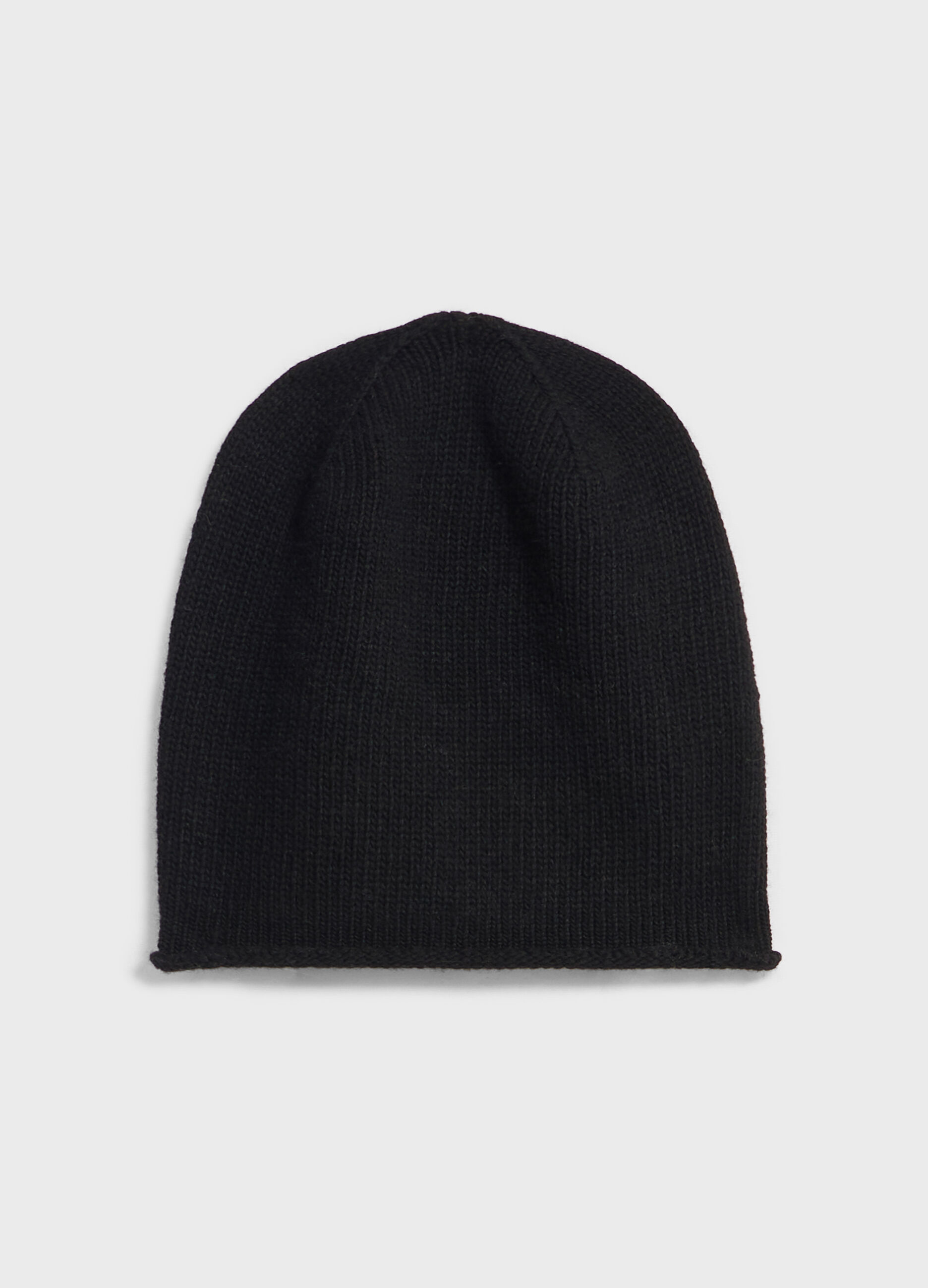 Soft hat in wool blend