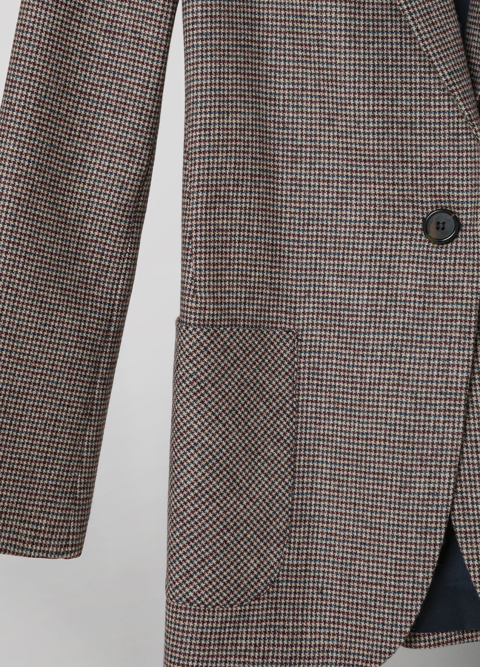Double-breasted blazer with lapels in wool blend _5
