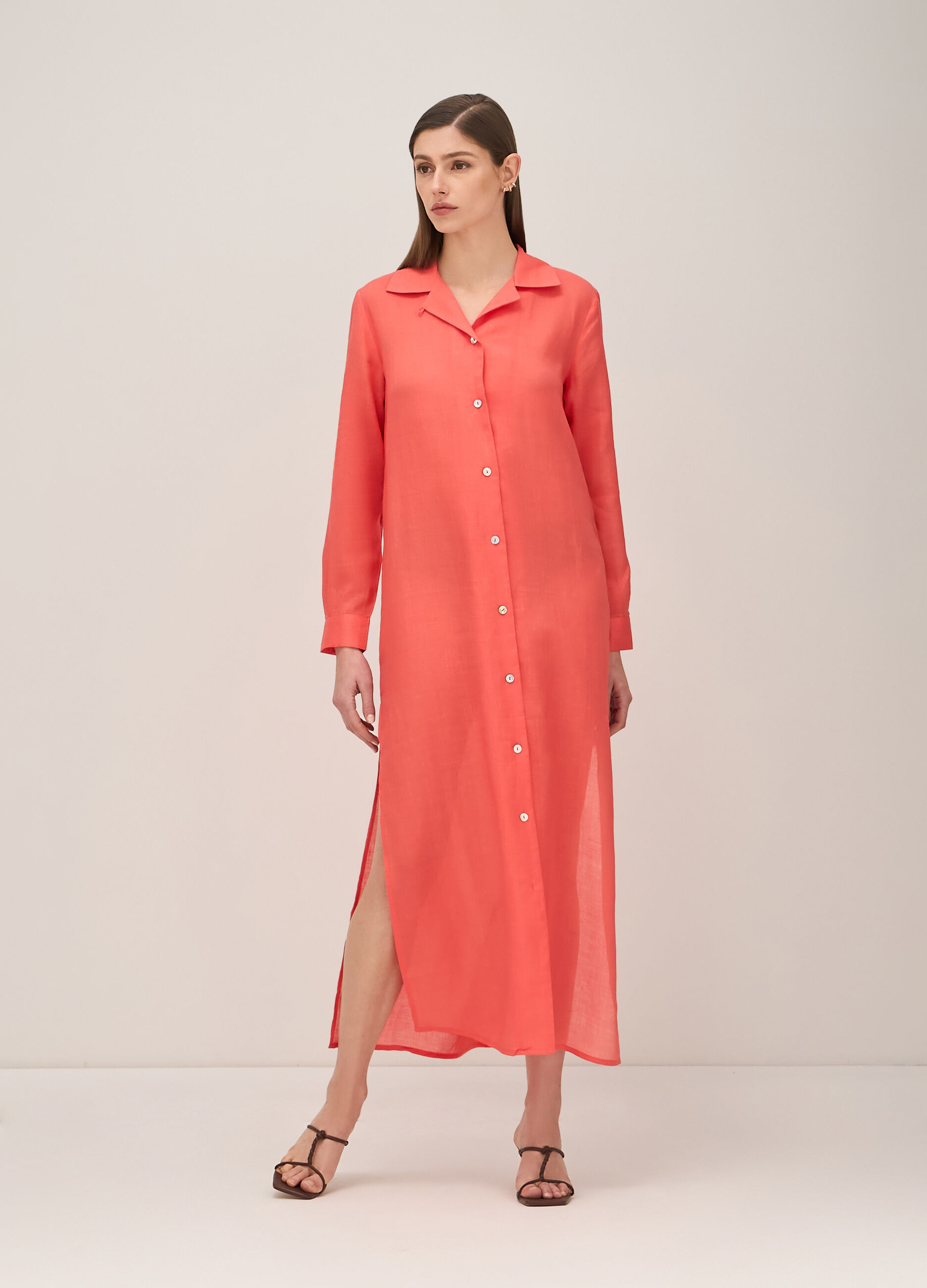 Maxi shirt dress in natural fibres