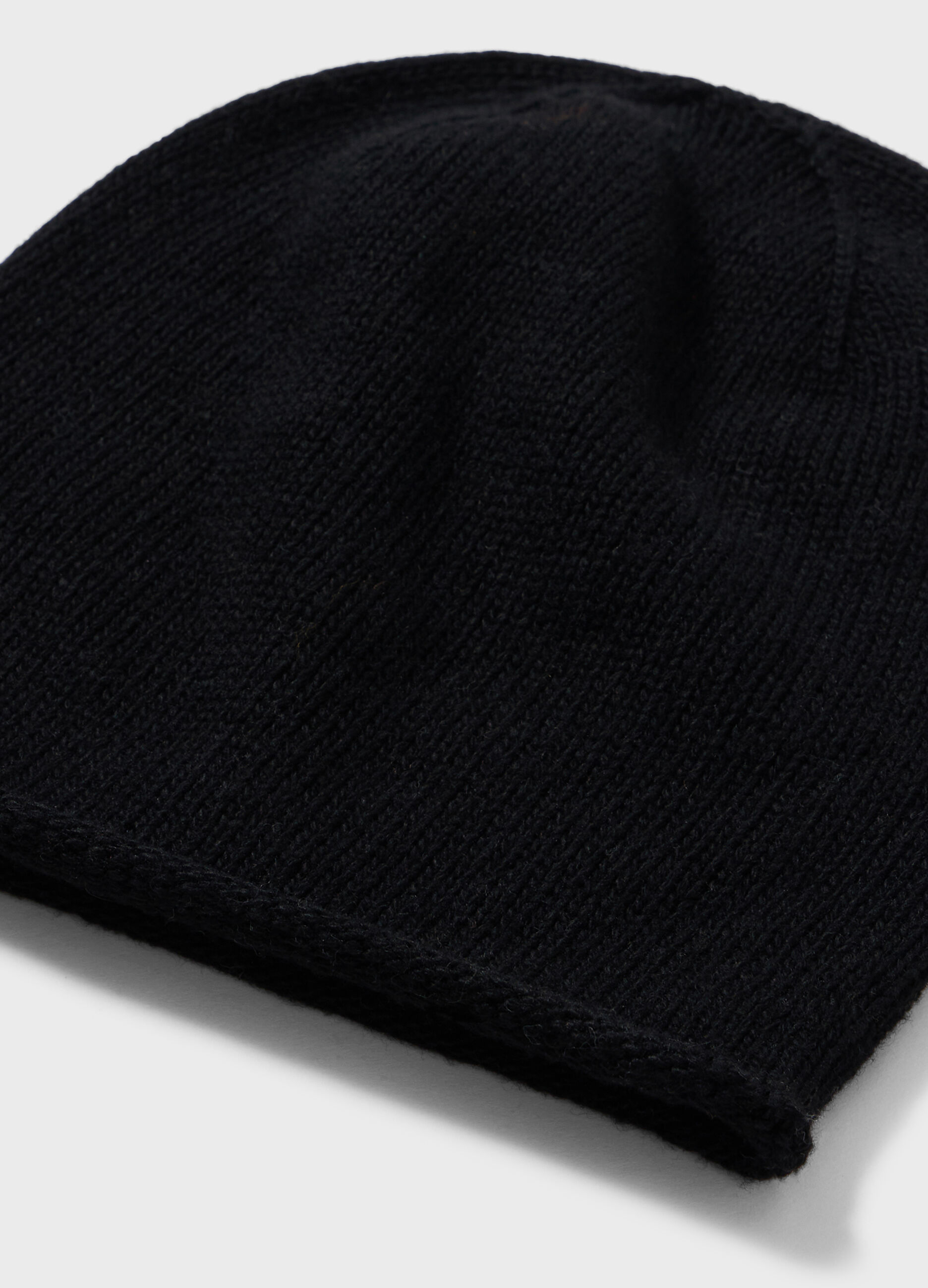 Soft hat in wool blend