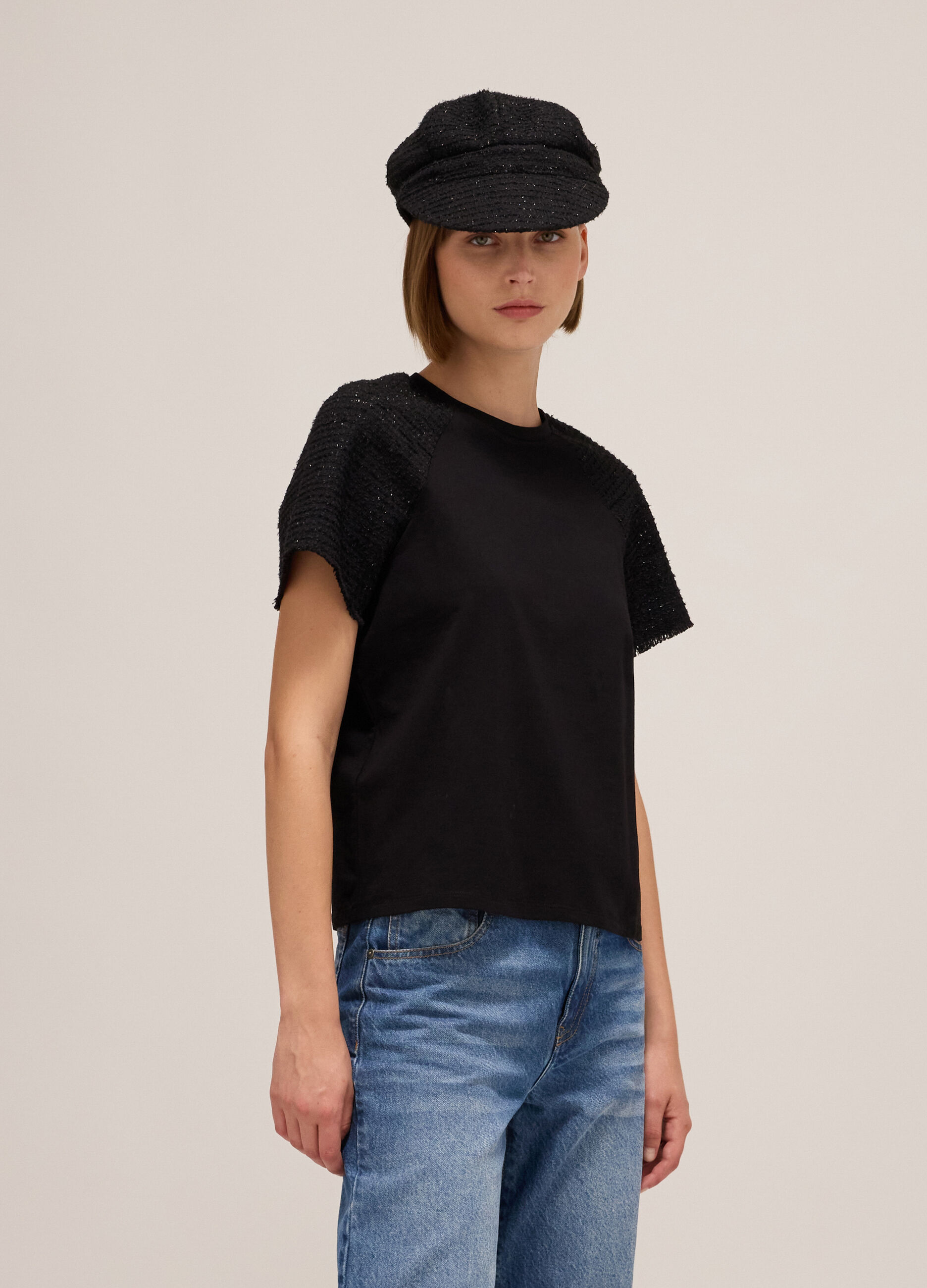 Cotton T-shirt with raglan sleeves