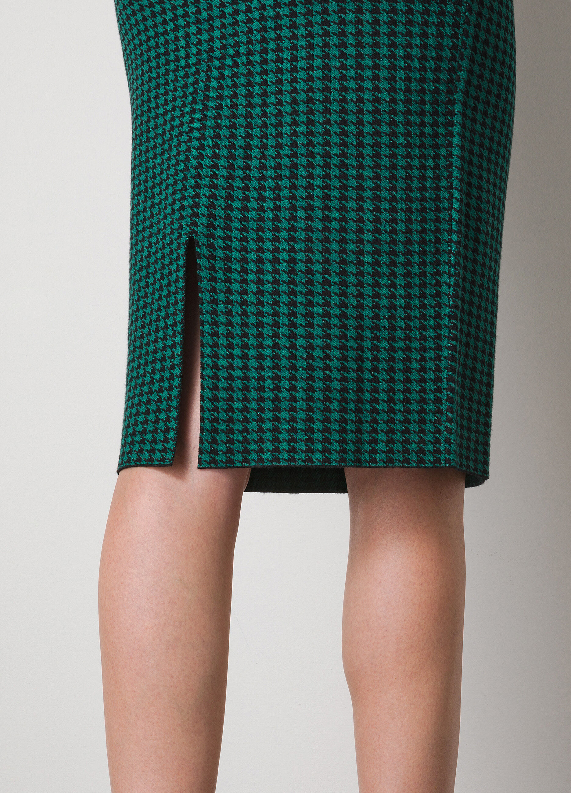 Houndstooth jacquard skirt