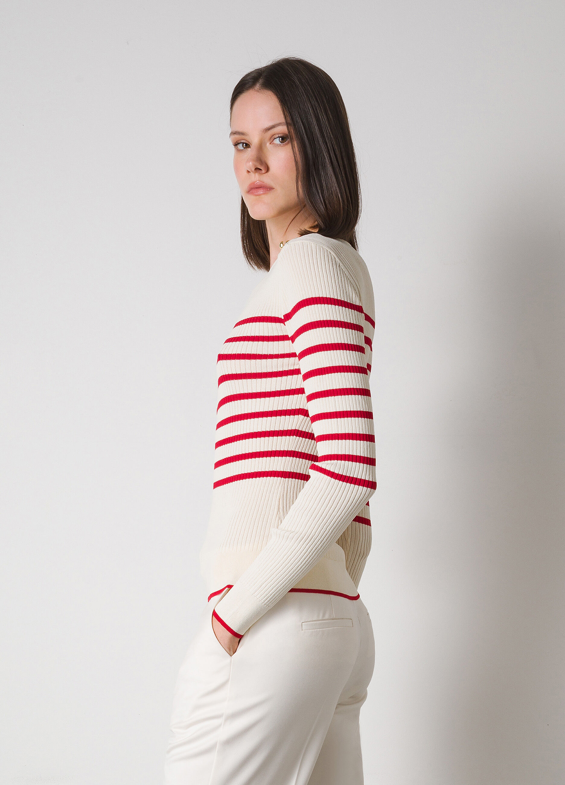 Striped ribbed tricot with buttons