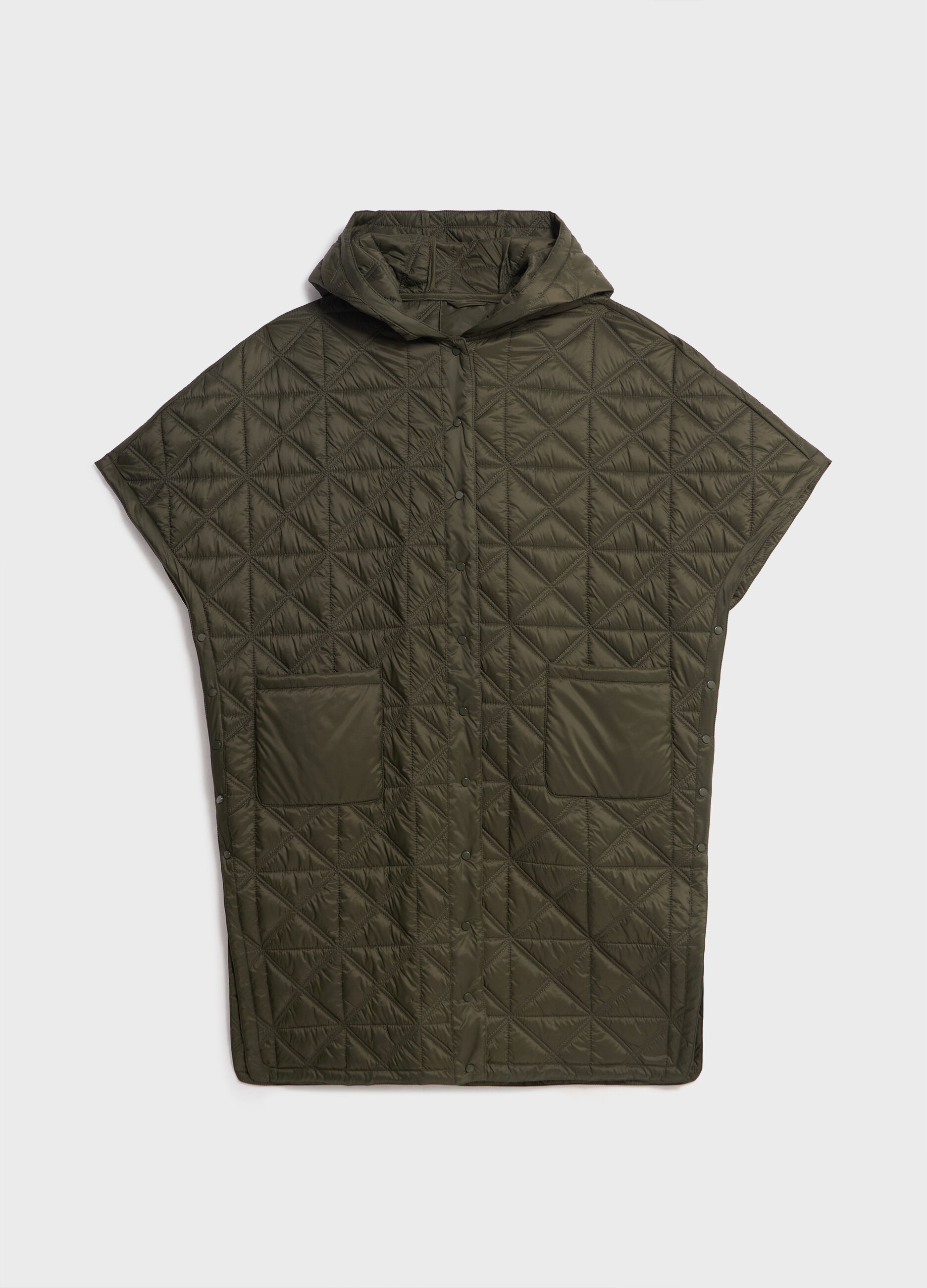 Quilted cape with hood