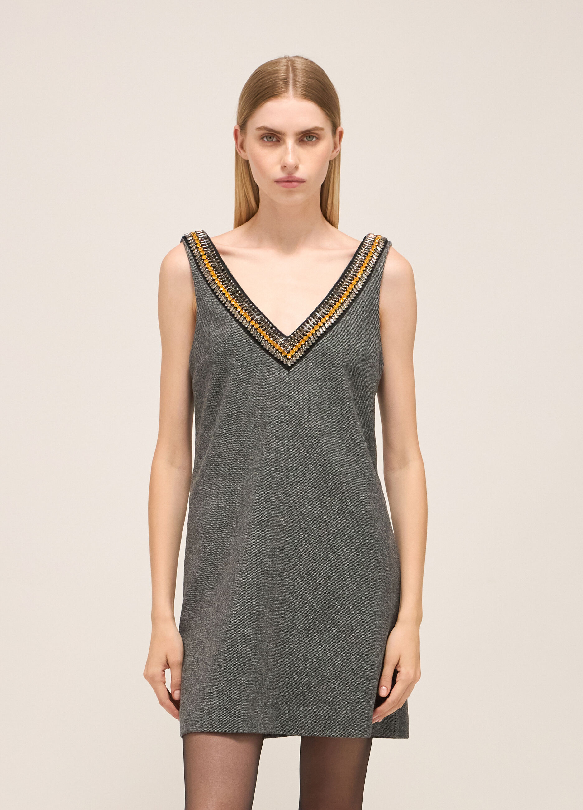 Robe courte en tweed