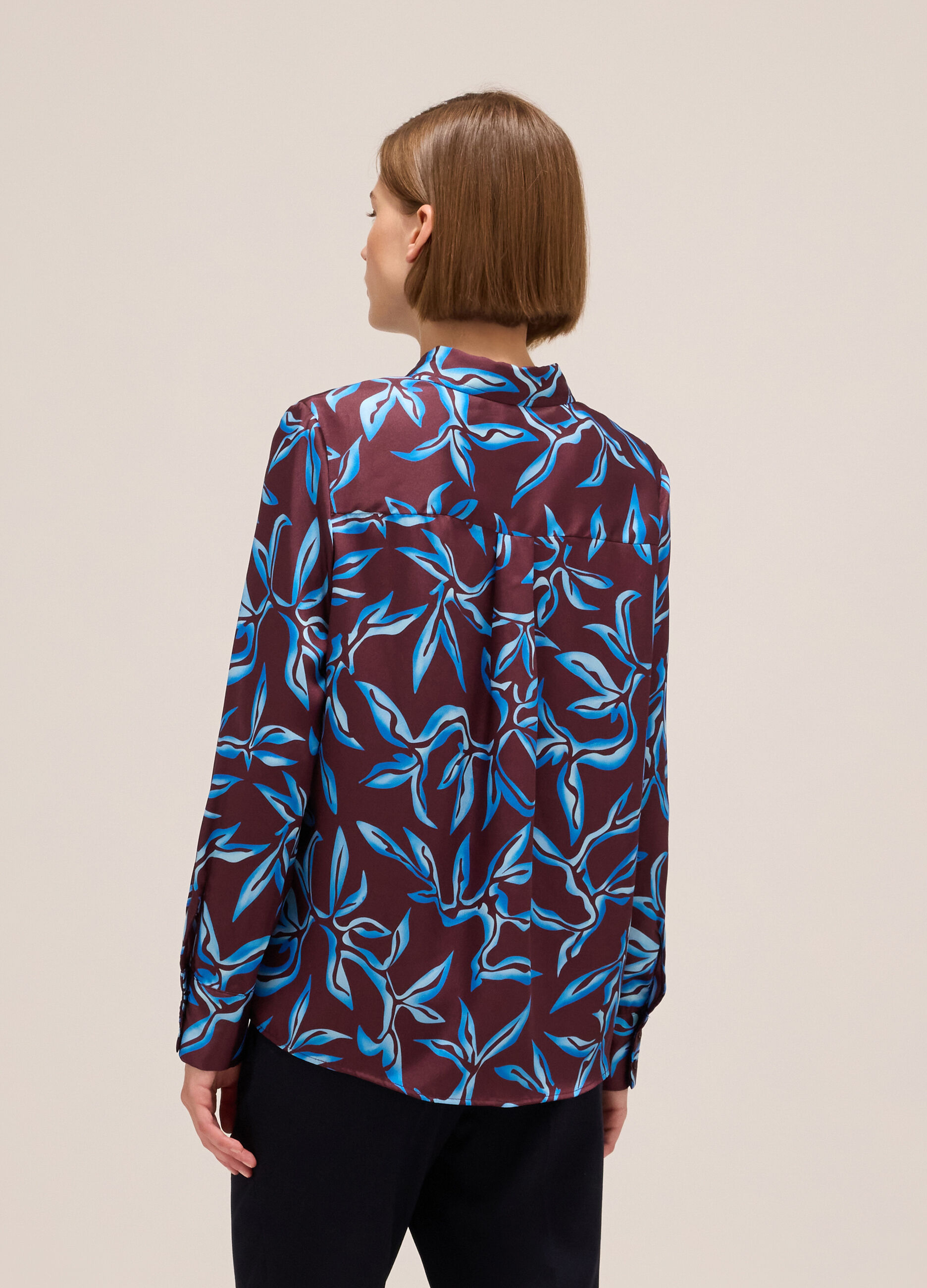 Shirt with floral print