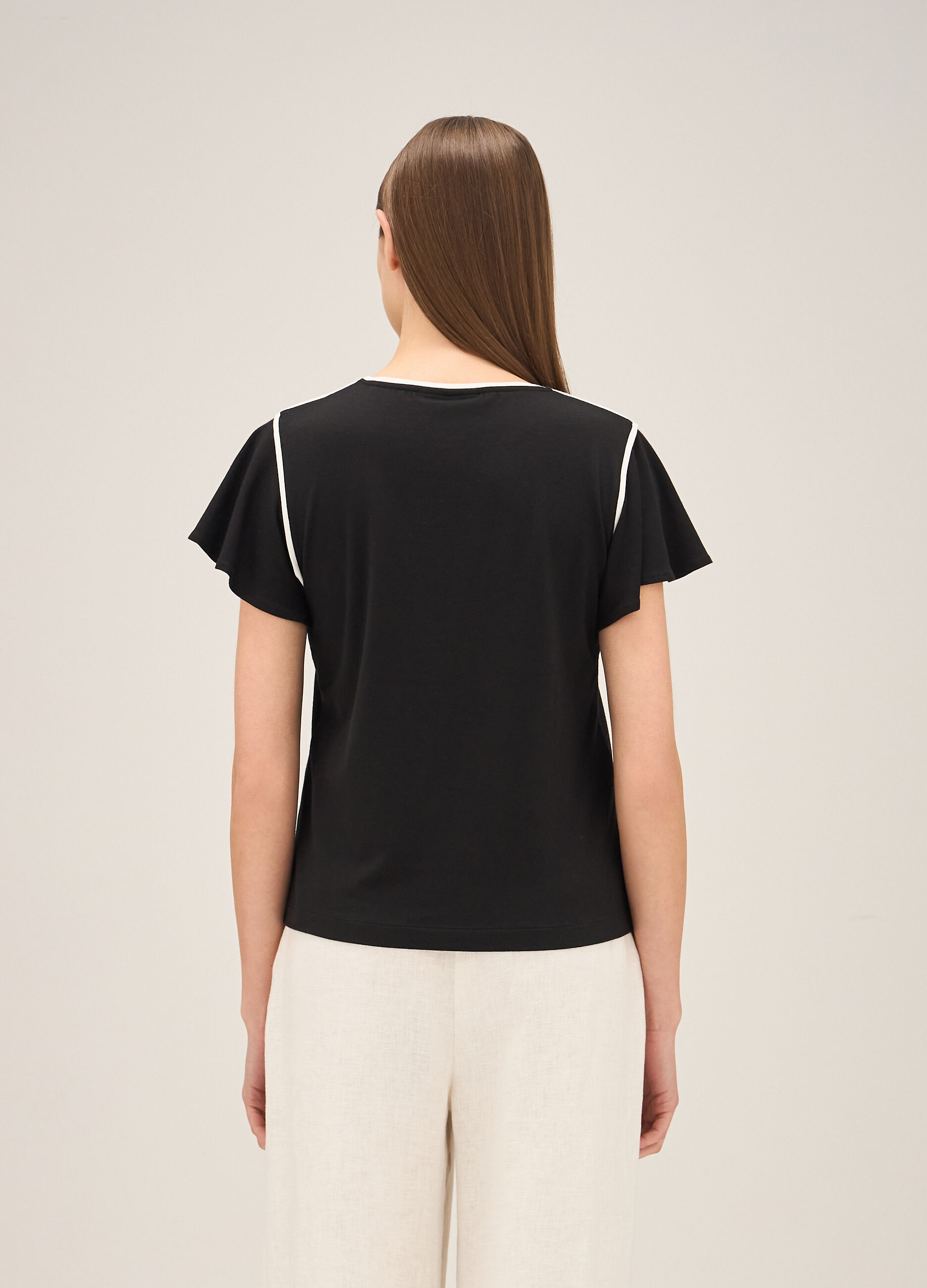 T-shirt with contrasting trim_2