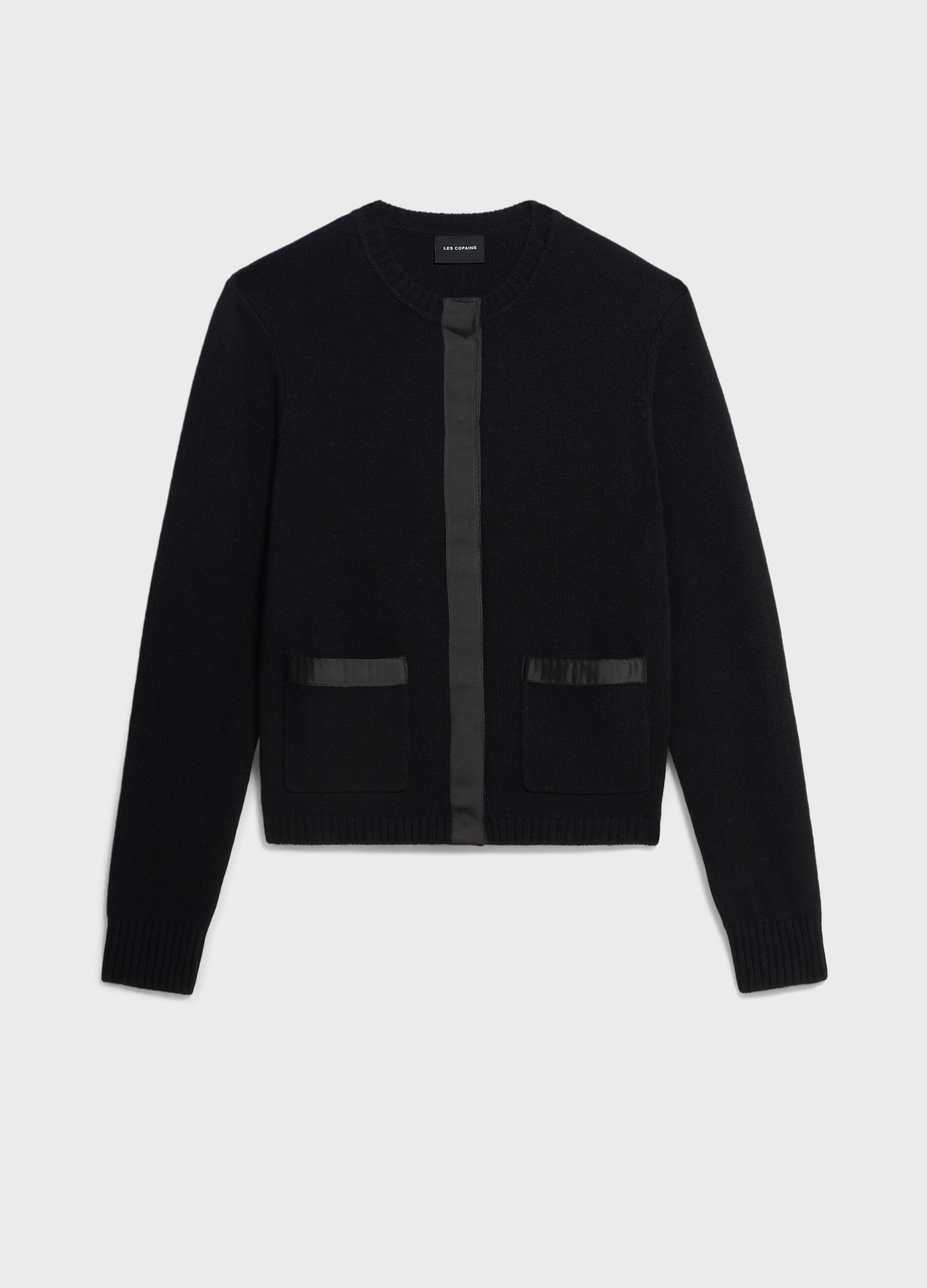 Knitted cardigan with long sleeves