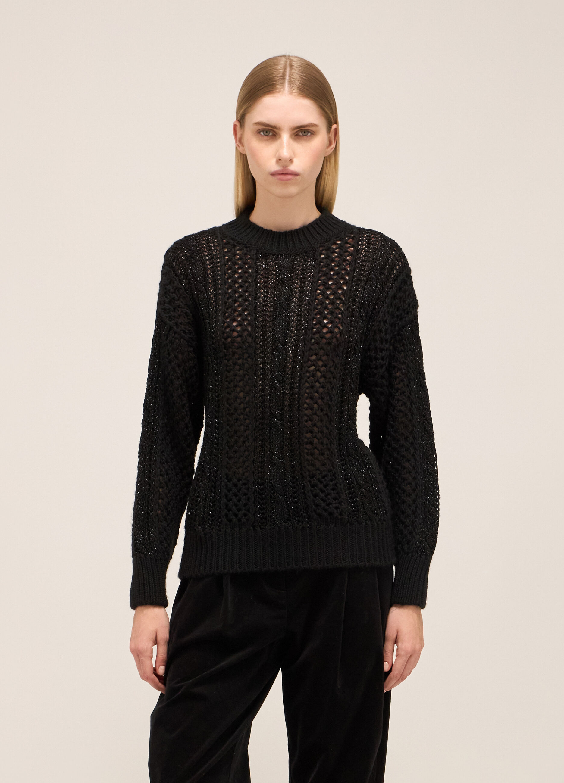 Knitted sweater with round neck and openwork insert_1