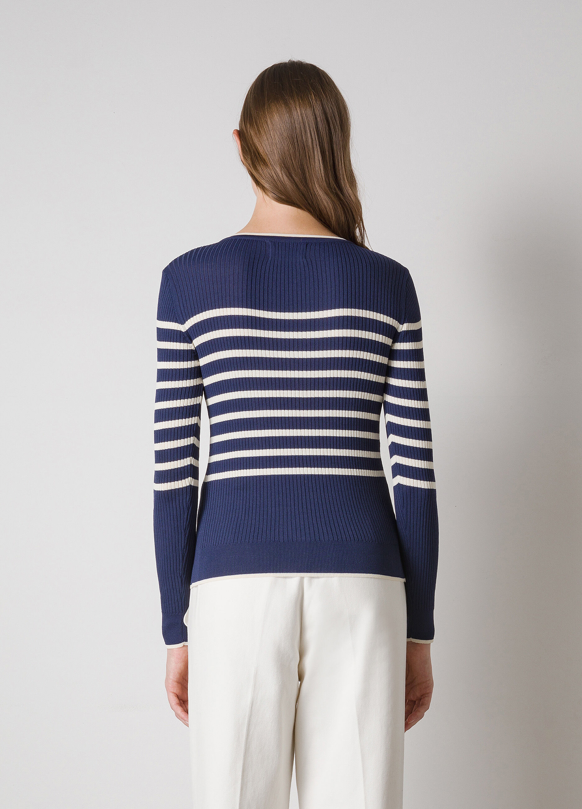 Striped ribbed tricot with buttons