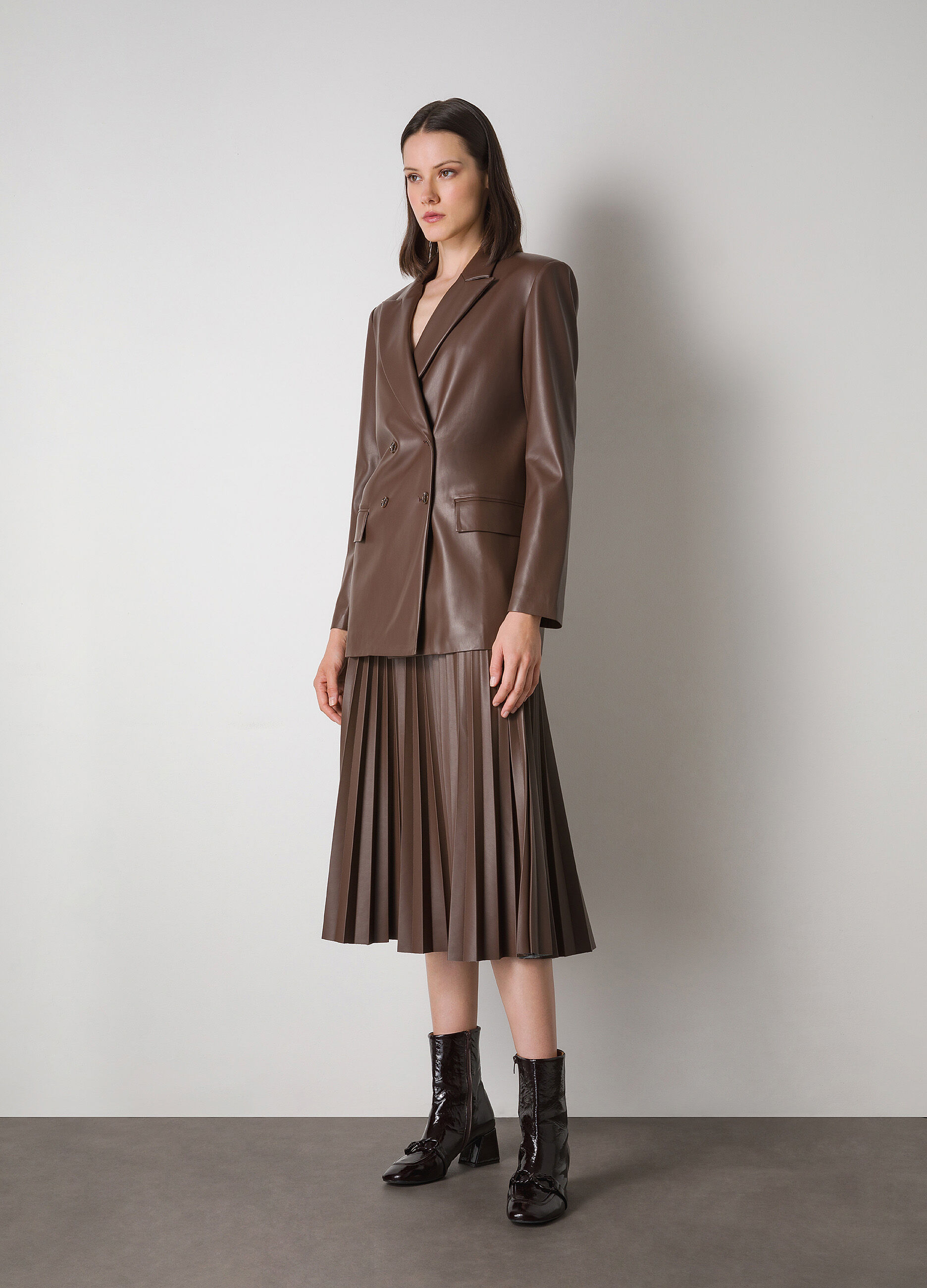 Faux leather double-breasted blazer_0