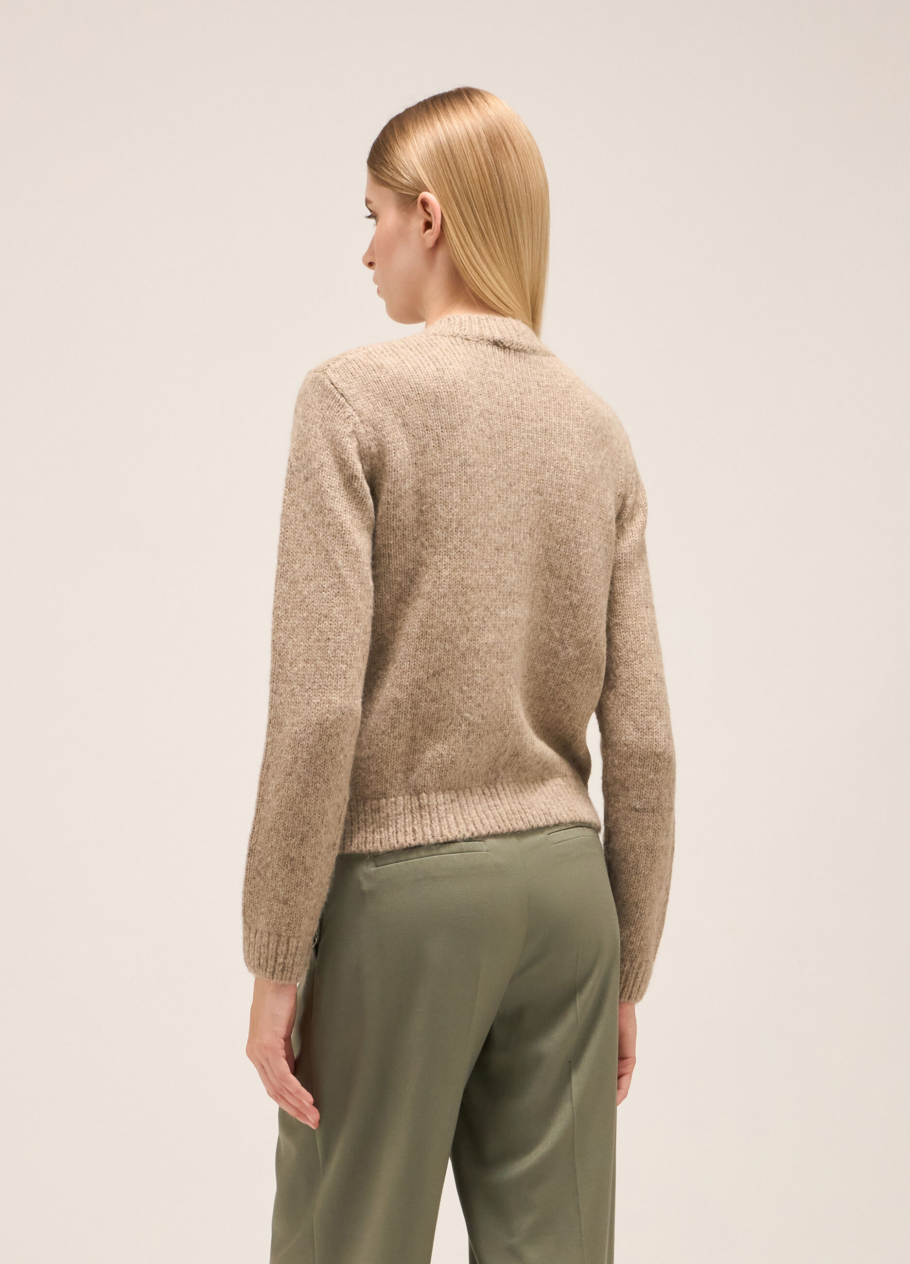 Knitted sweater with round neck in alpaca, wool and cotton