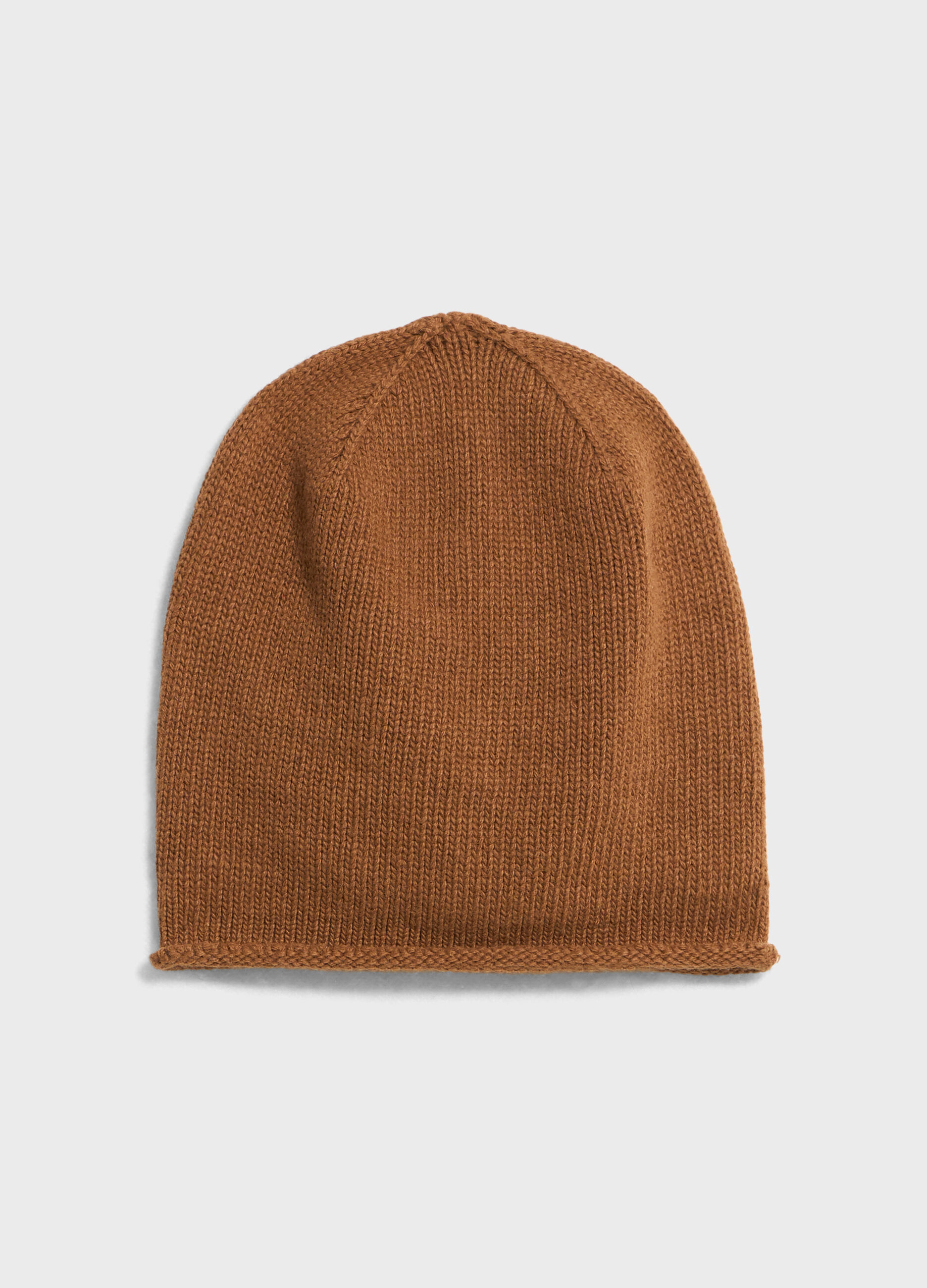 Soft hat in wool blend