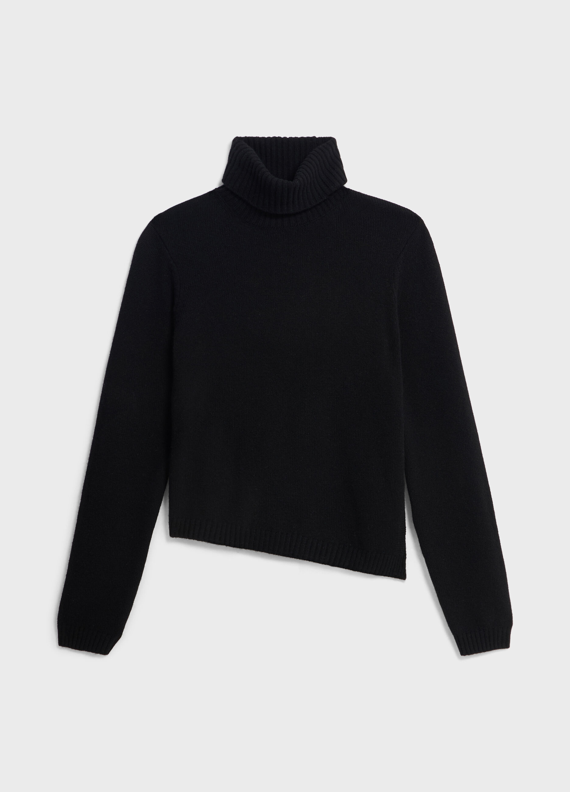 Knitted turtleneck in wool and cashmere