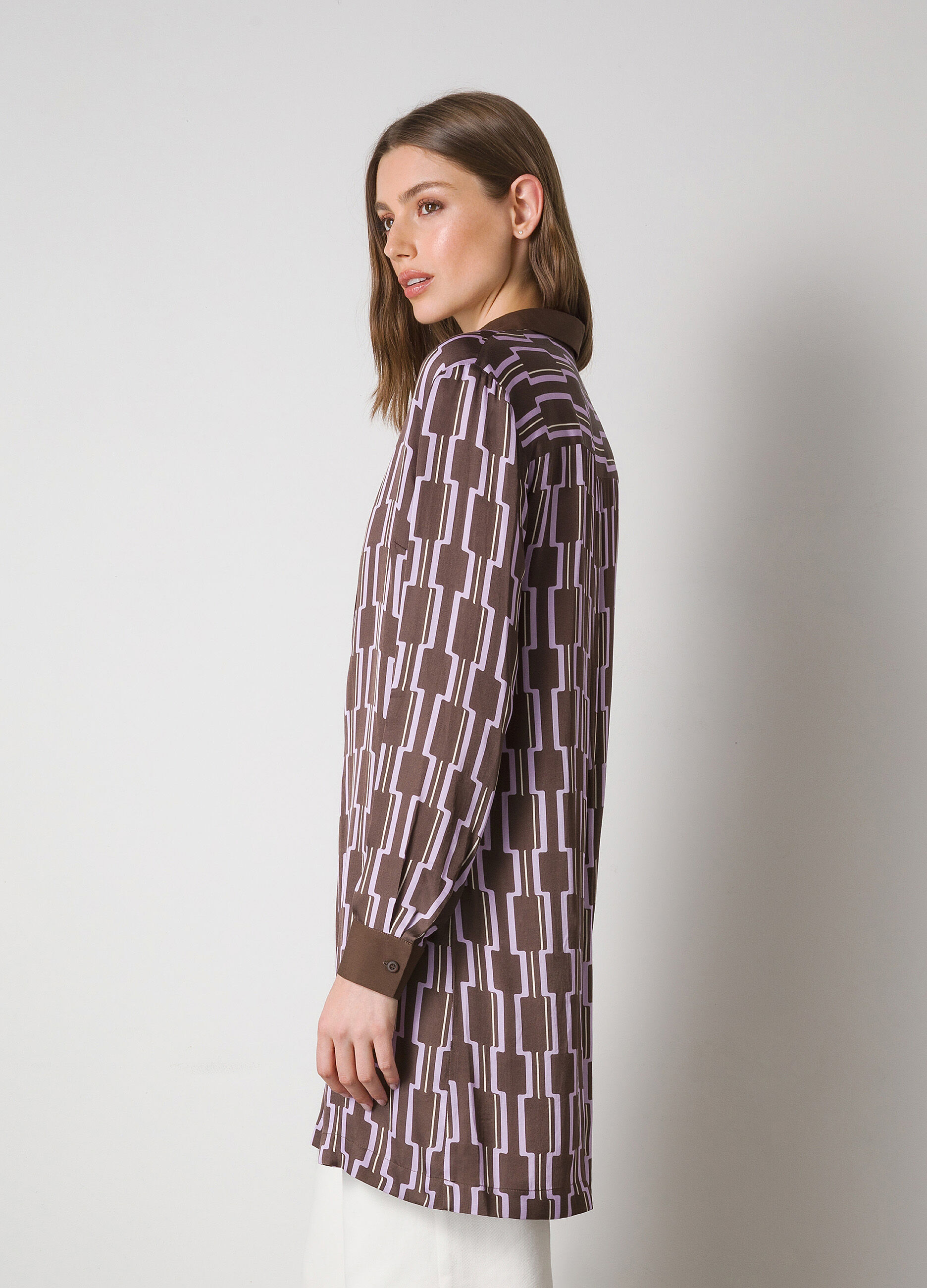 Short dress with geometric pattern